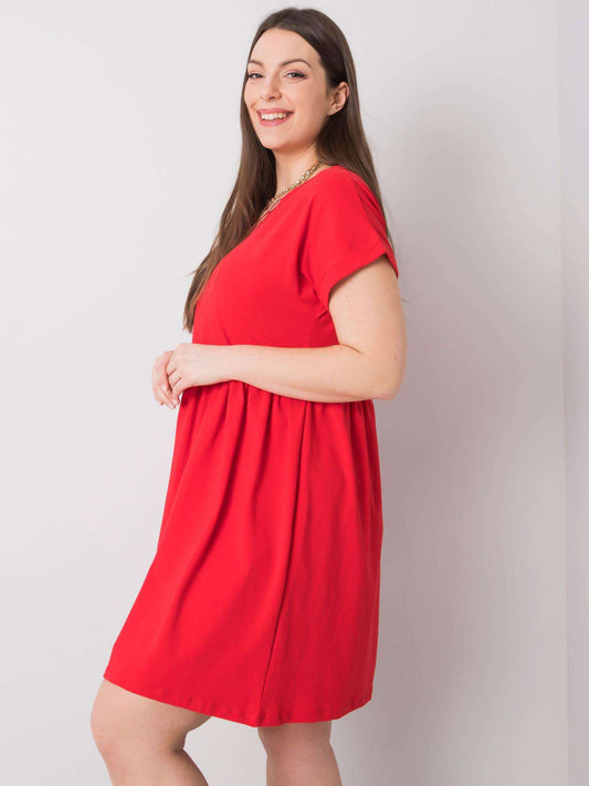 Czerwona sukienka plus size z bawełny