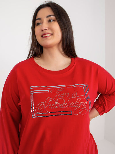 Czerwona dresowa sukienka plus size z napisem