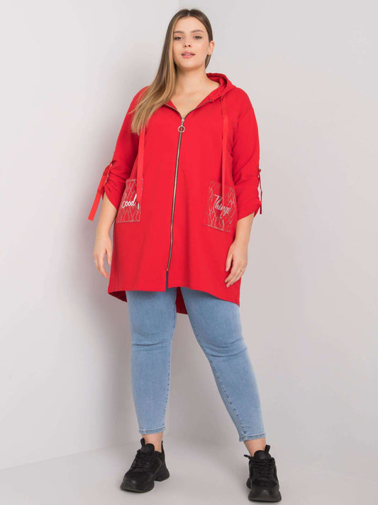 Czerwona bluza plus size z kapturem i aplikacjami