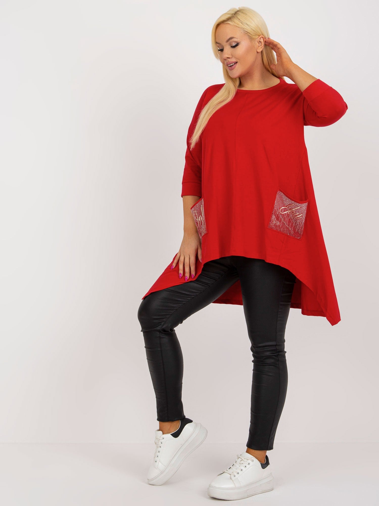 Czerwona długa bluzka plus size z rękawem 3/4