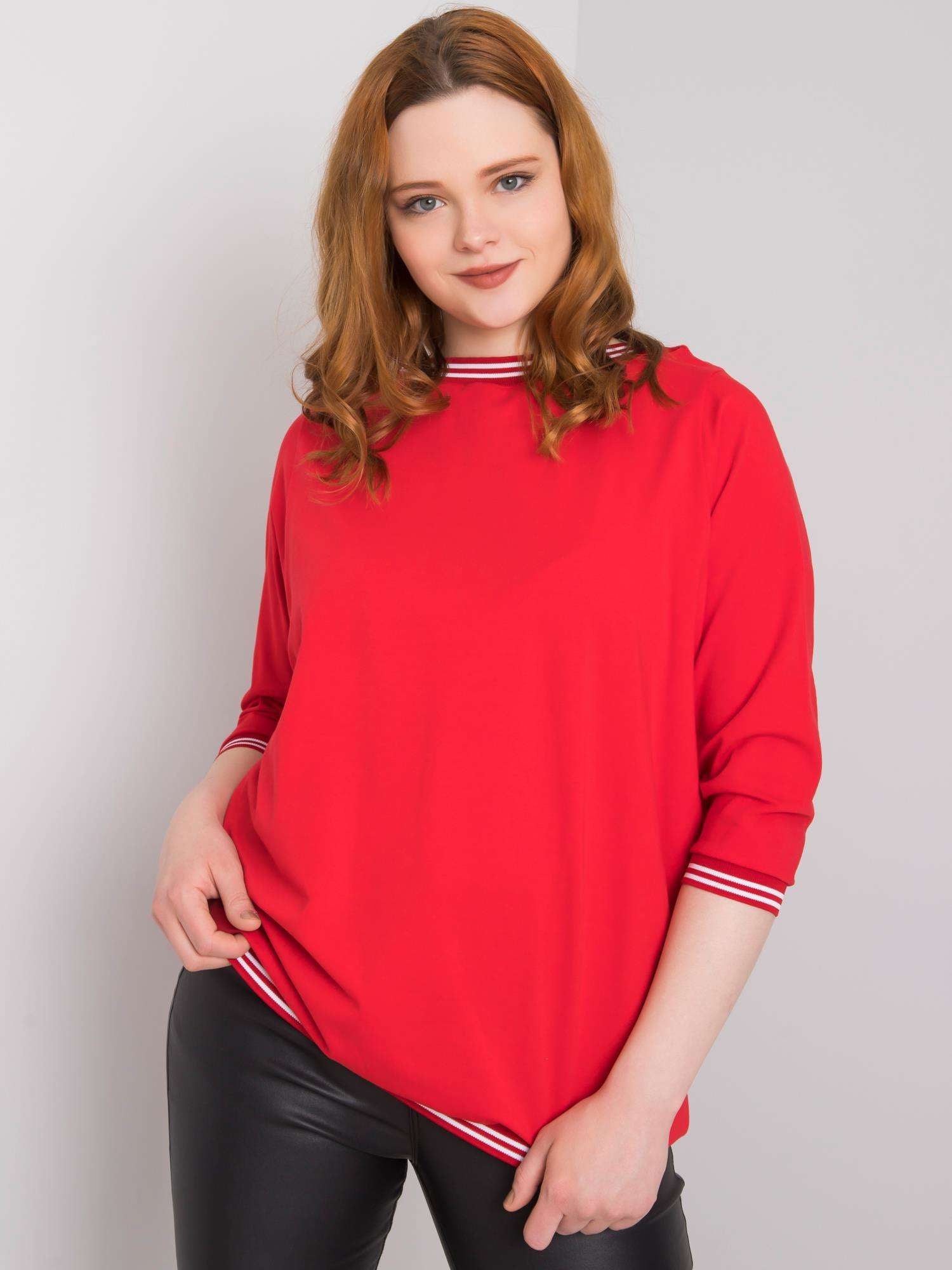 Czerwona bluzka plus size ze ściągaczami