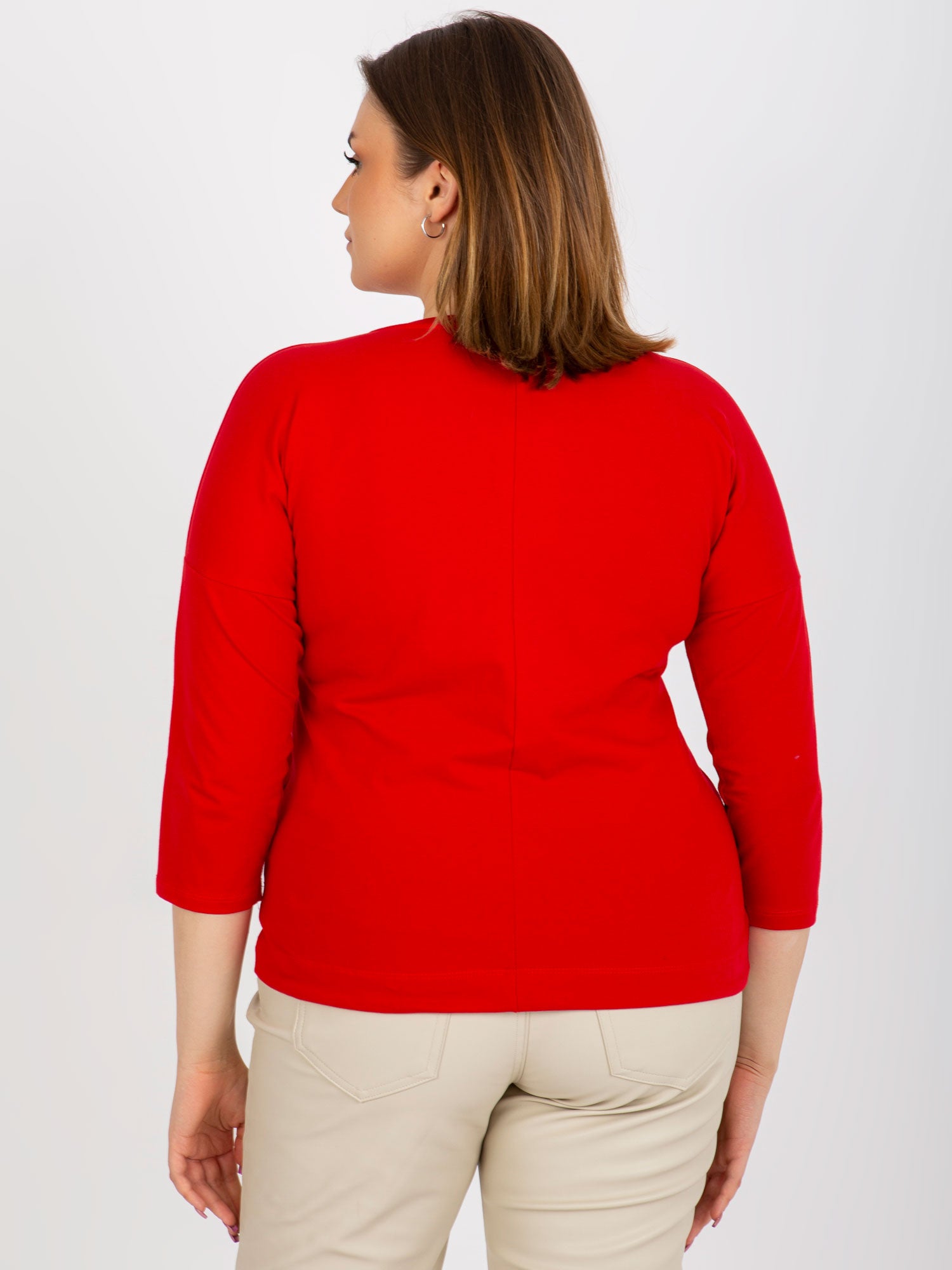 Czerwona bluzka plus size z nadrukiem i napisem