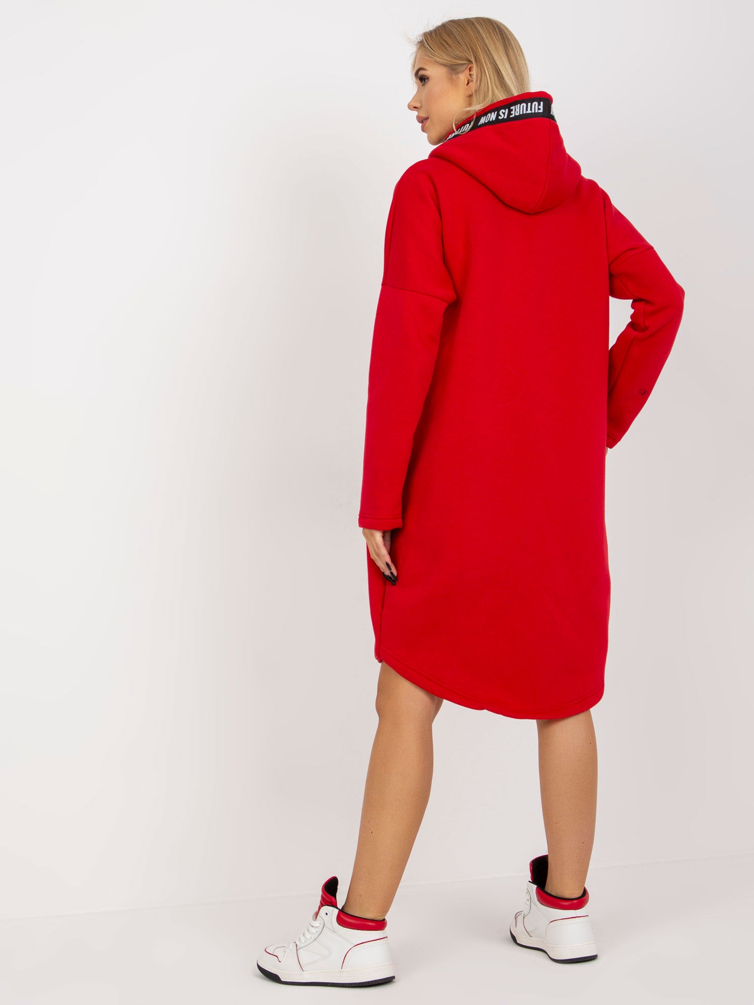 Czerwona długa dresowa bluza rozpinana oversize