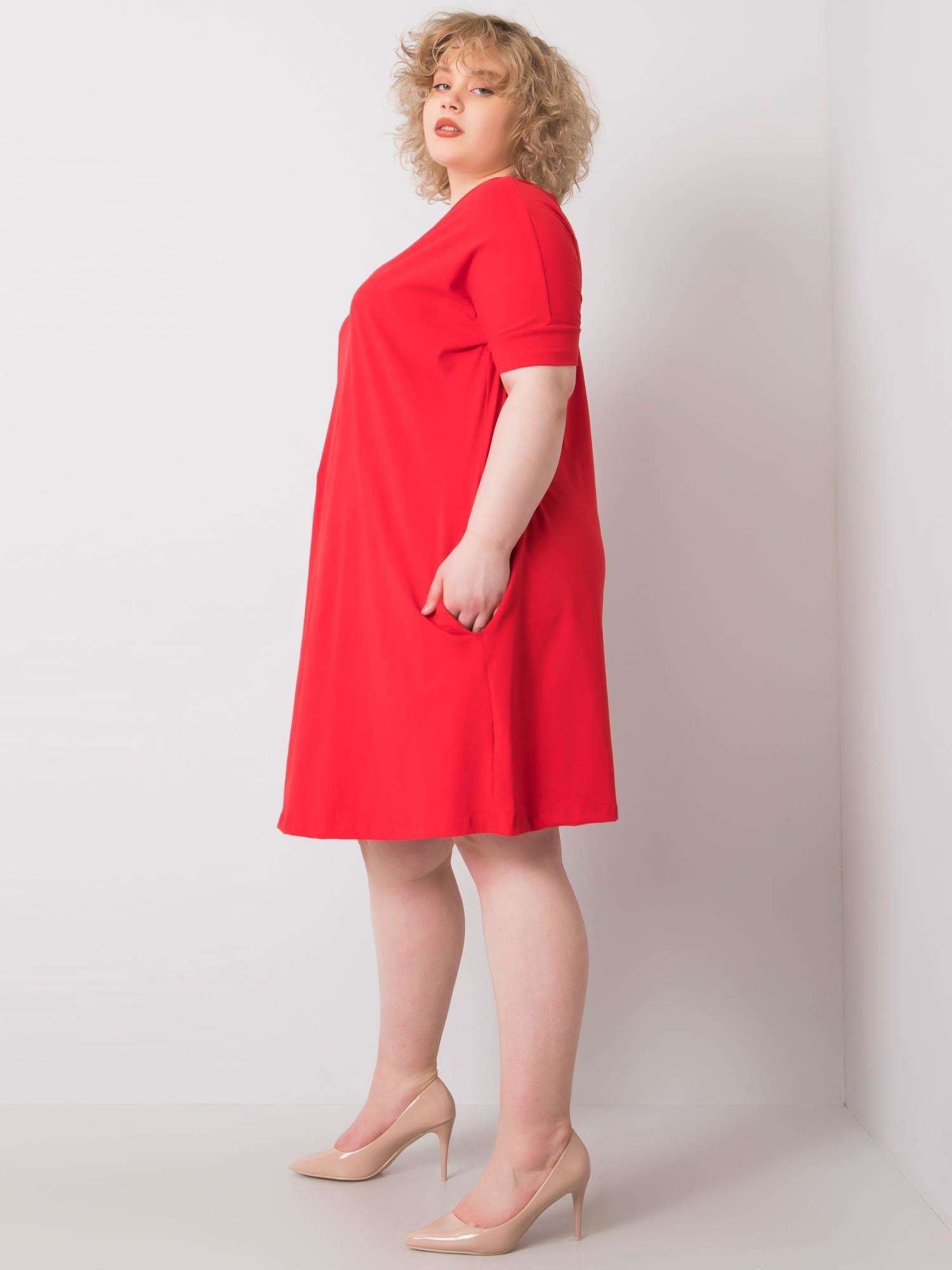 Czerwona luźna sukienka plus size