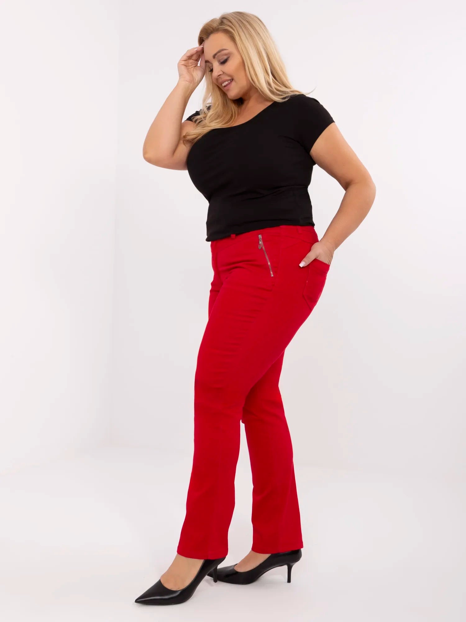 Czerwone spodnie plus size z gumką