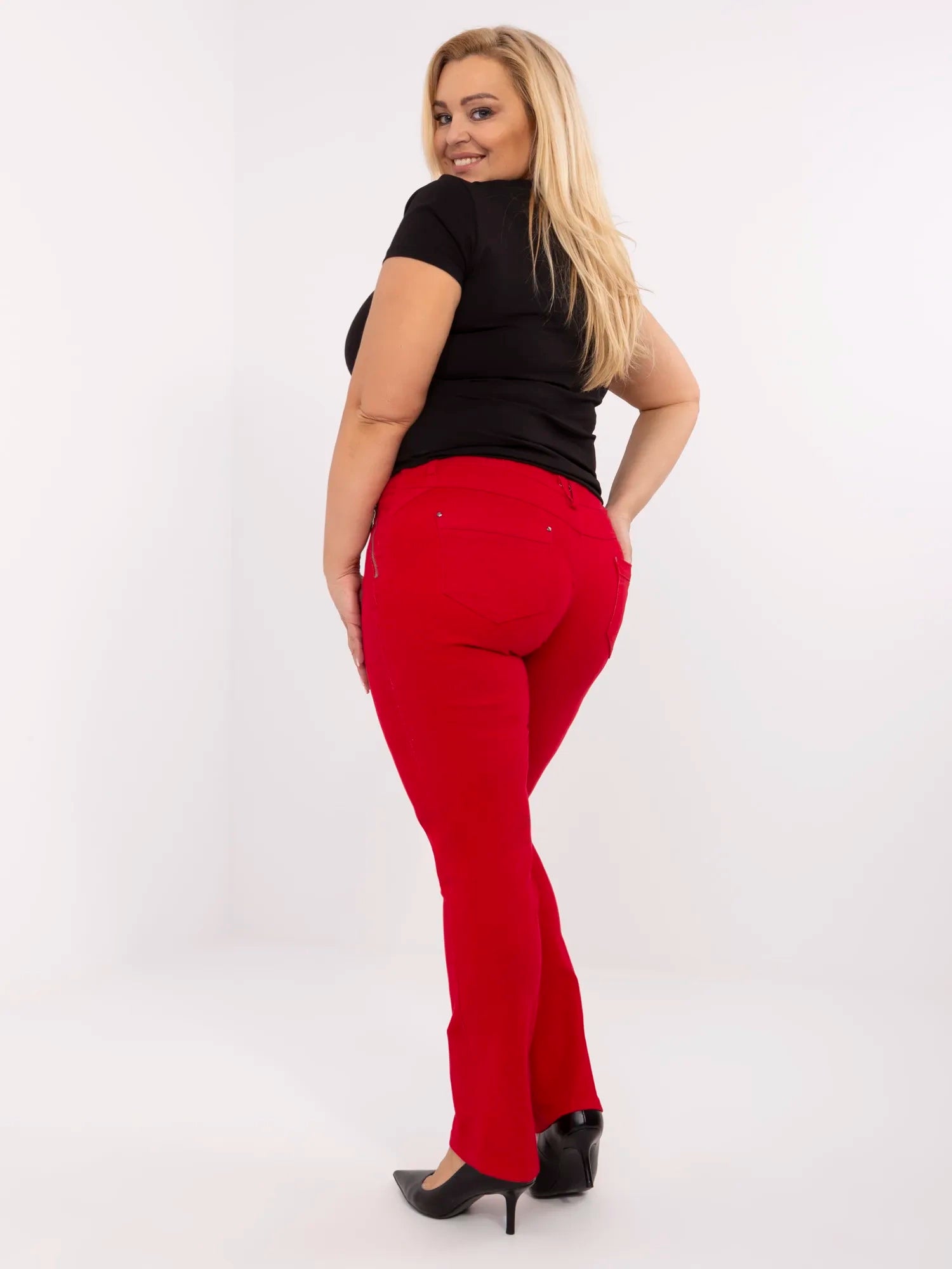 Czerwone spodnie plus size z gumką