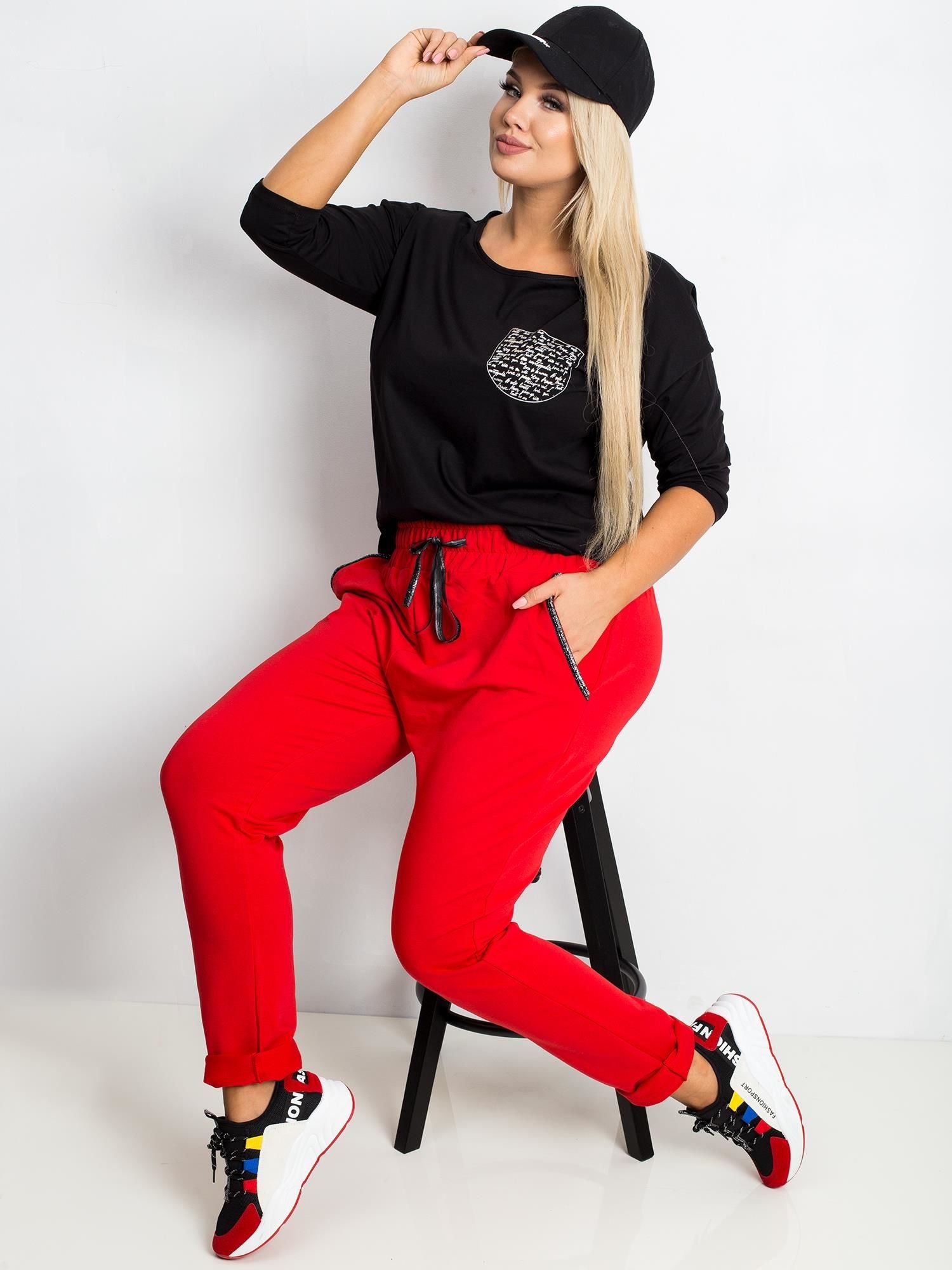Czerwone bawełniane spodnie plus size