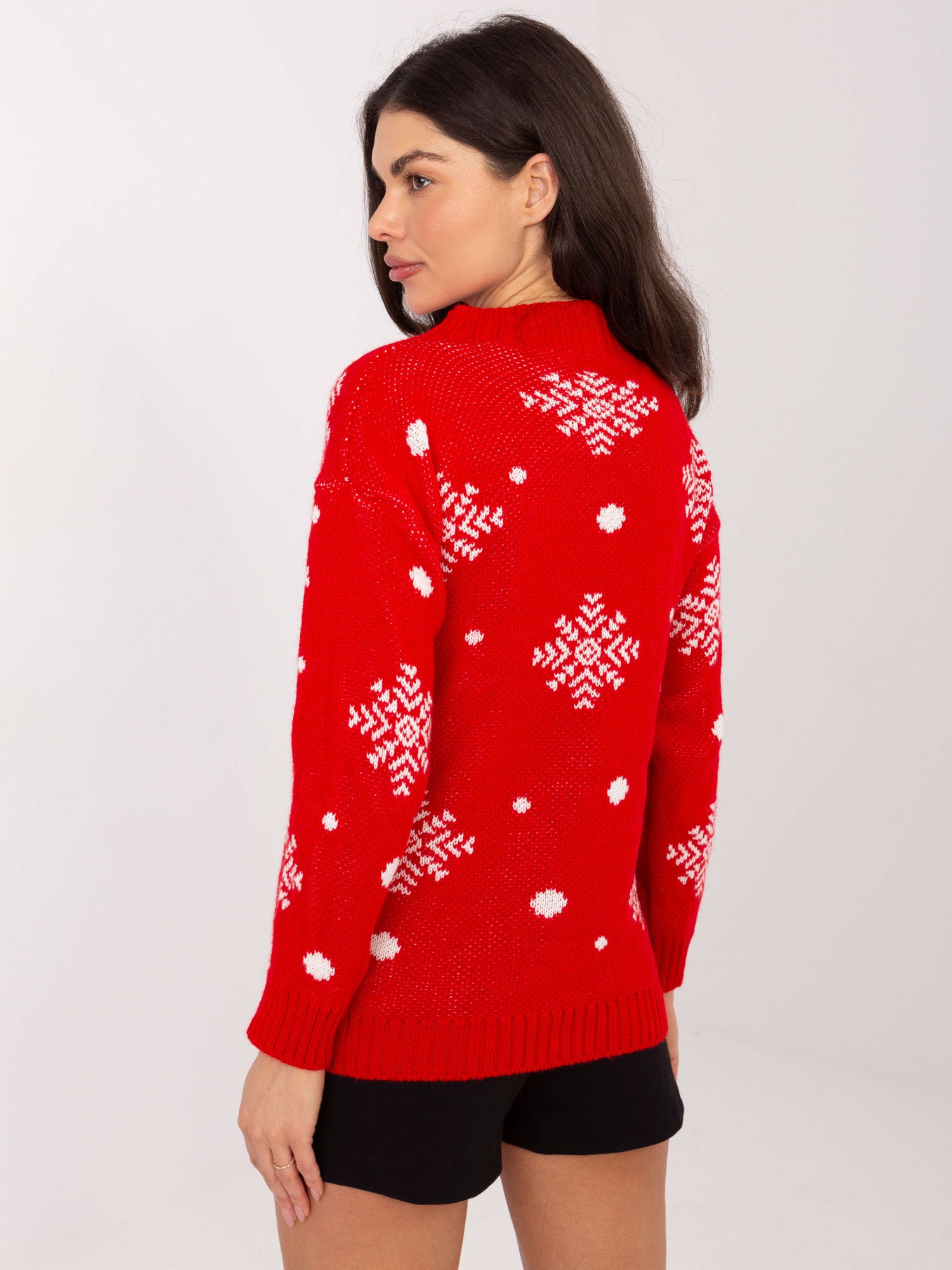 Czerwony świąteczny sweter z napisem Merry Christmas