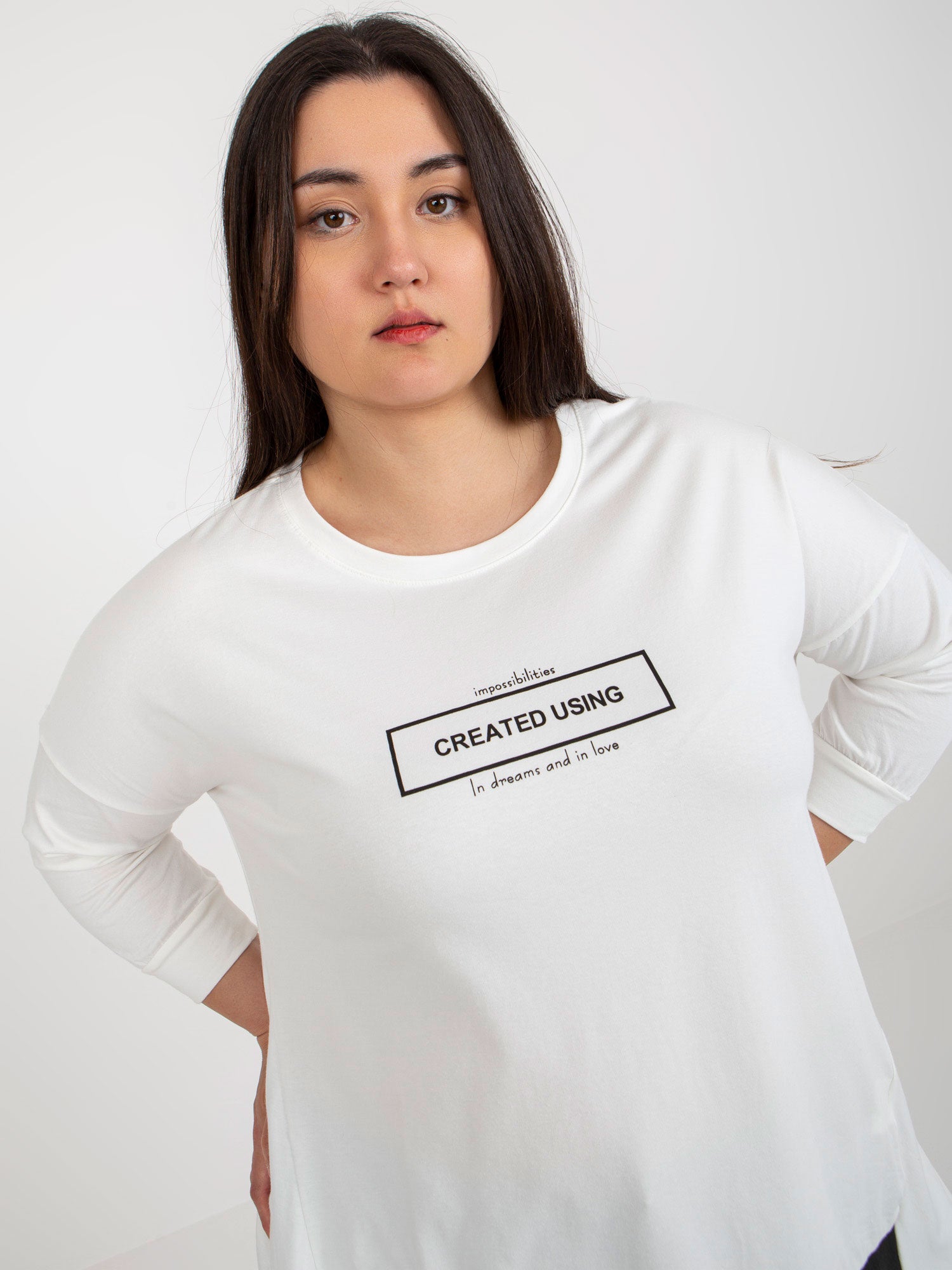 Ecru dresowa tunika plus size z rękawem 3/4