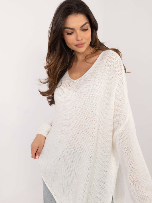 OCH BELLA Ecru asymetryczny sweter oversize