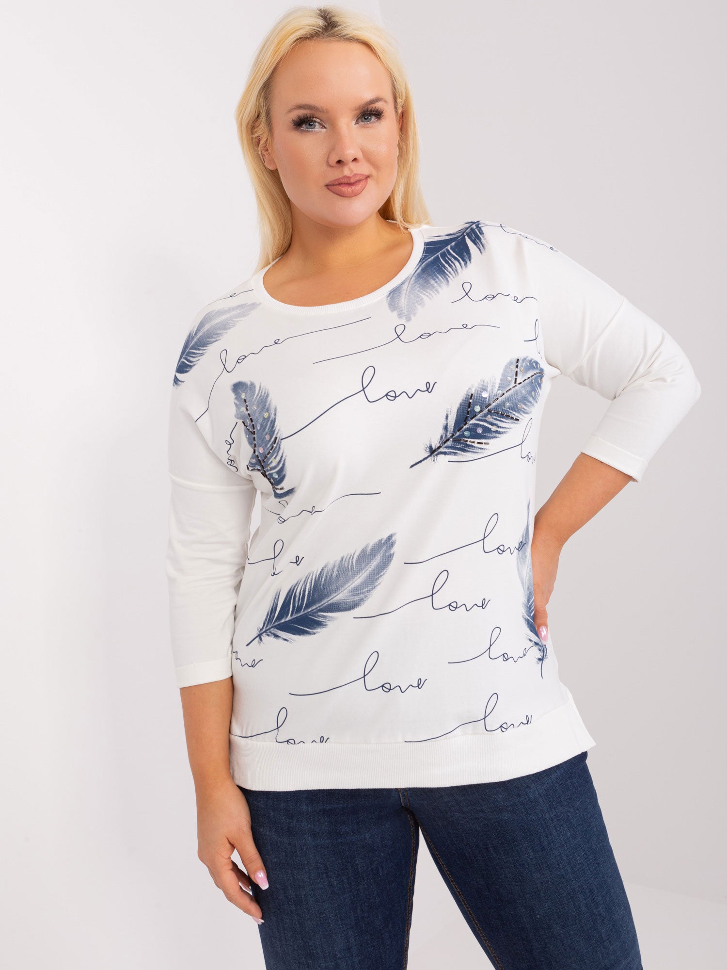 Ecru damska bluzka plus size z nadrukiem