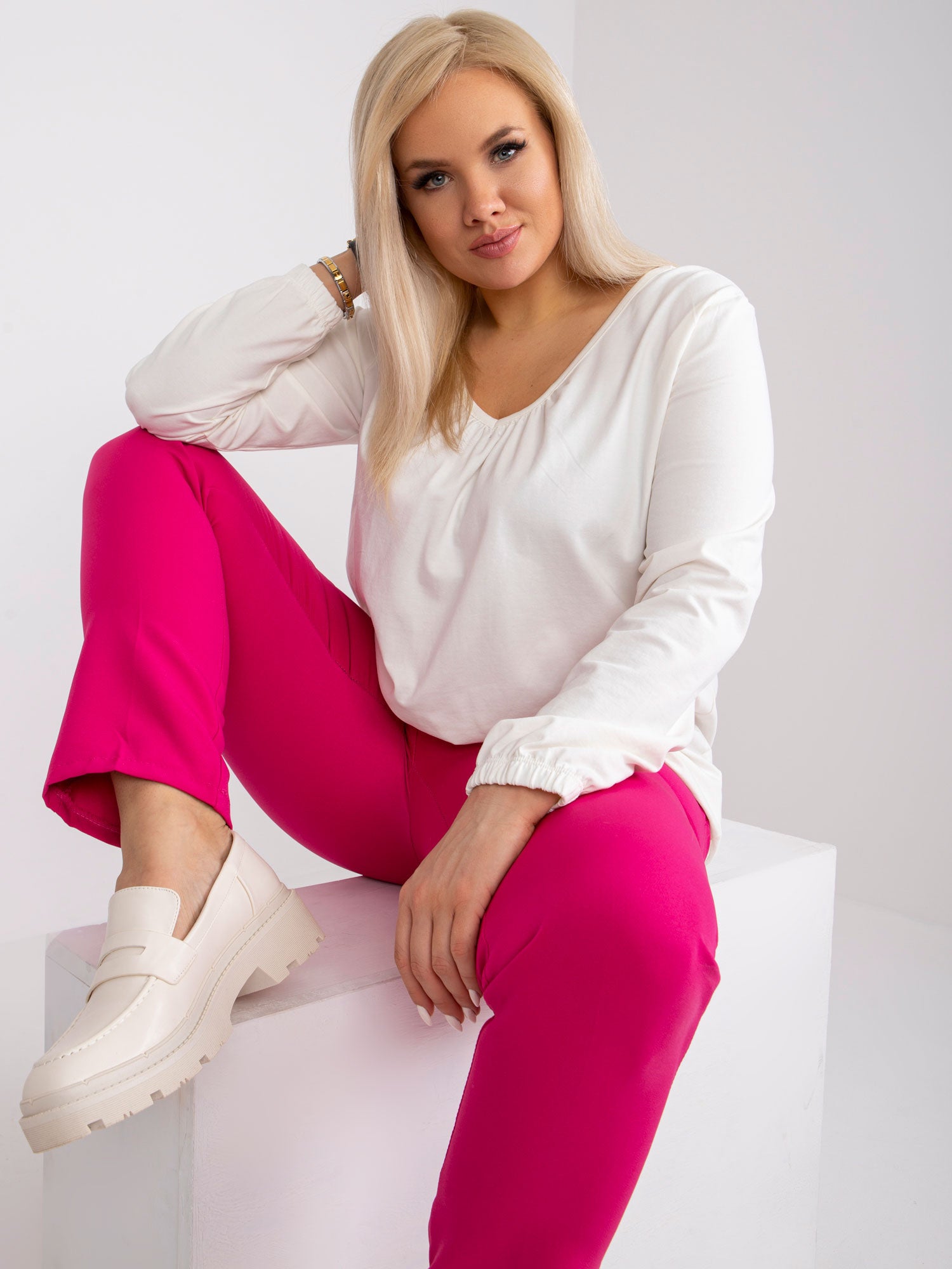 Ecru bluzka plus size z bawełny
