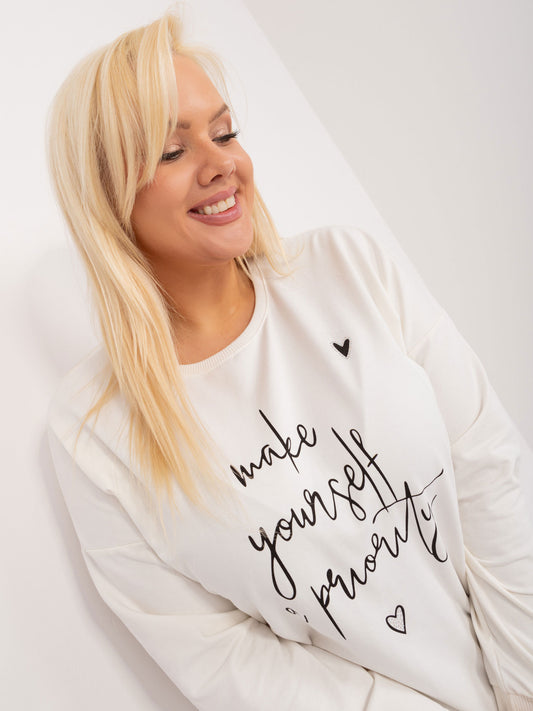 Ecru bluzka plus size z długim rękawem