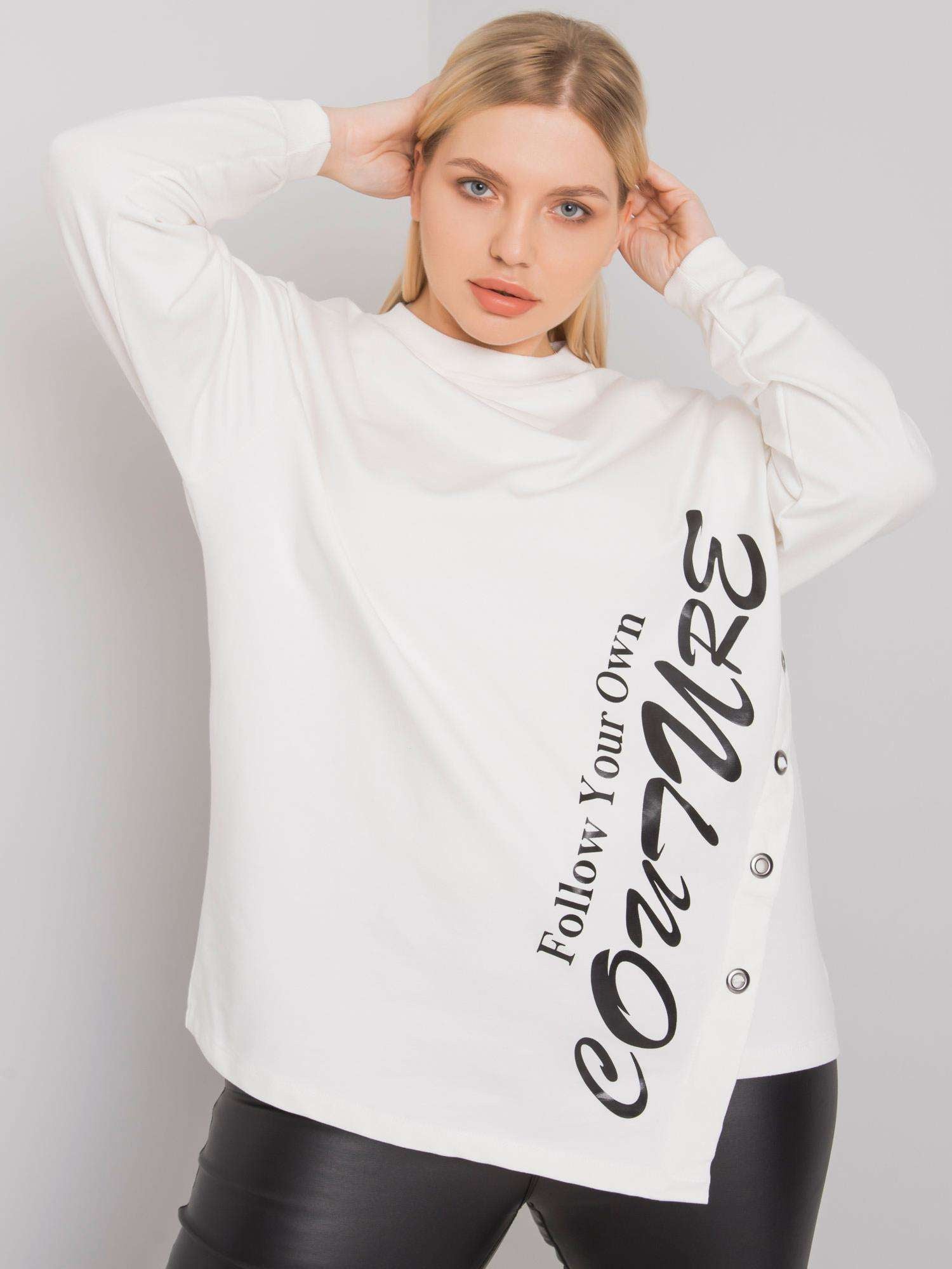 Ecru bluzka plus size z napisem