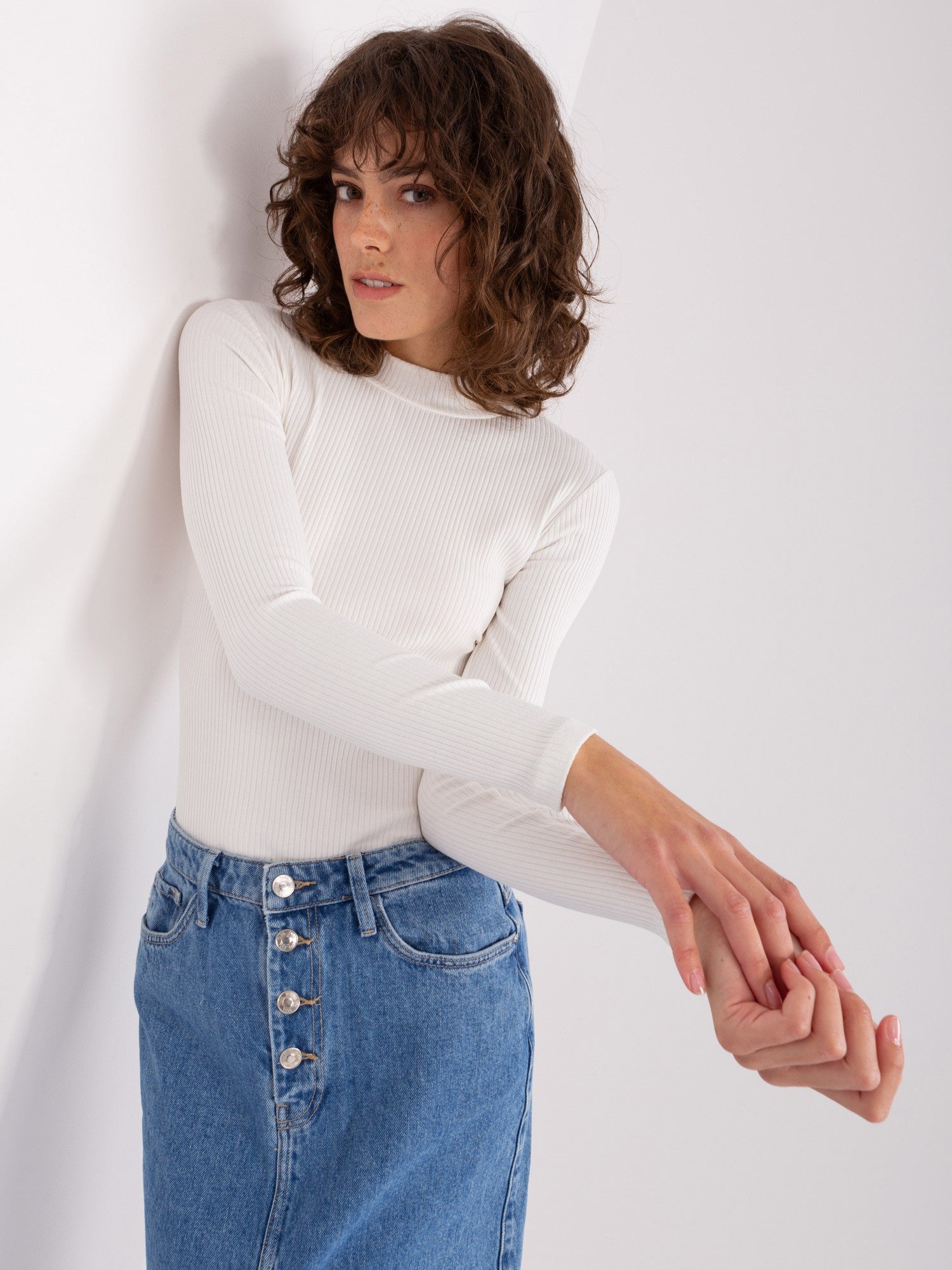 Ecru bluzka basic z półgolfem BASIC FEEL GOOD