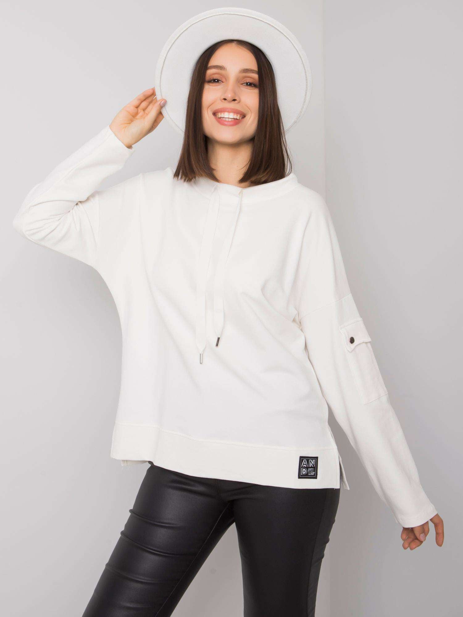 Ecru casualowa bluzka plus size