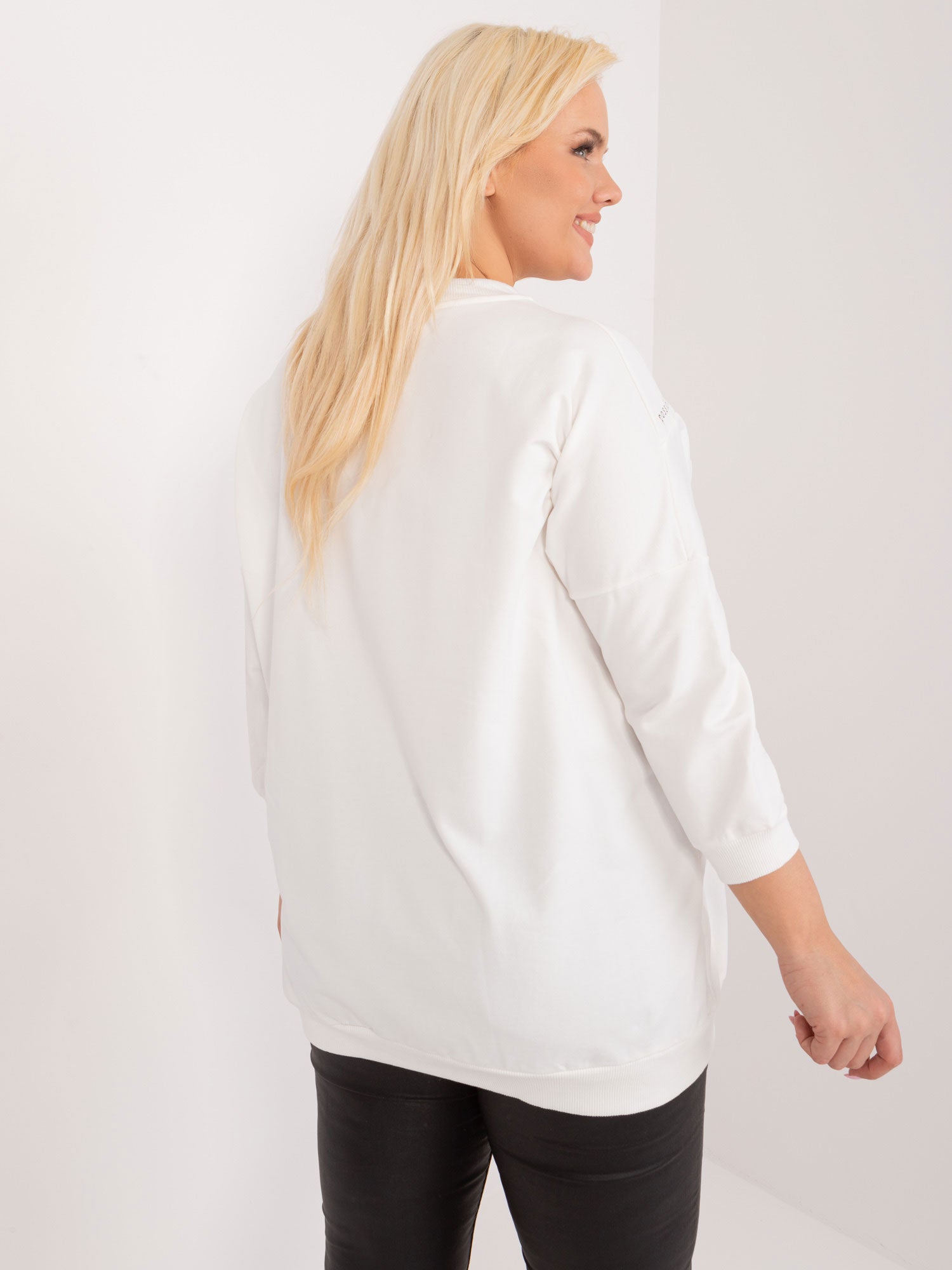 Ecru bawełniana bluzka plus size z troczkami