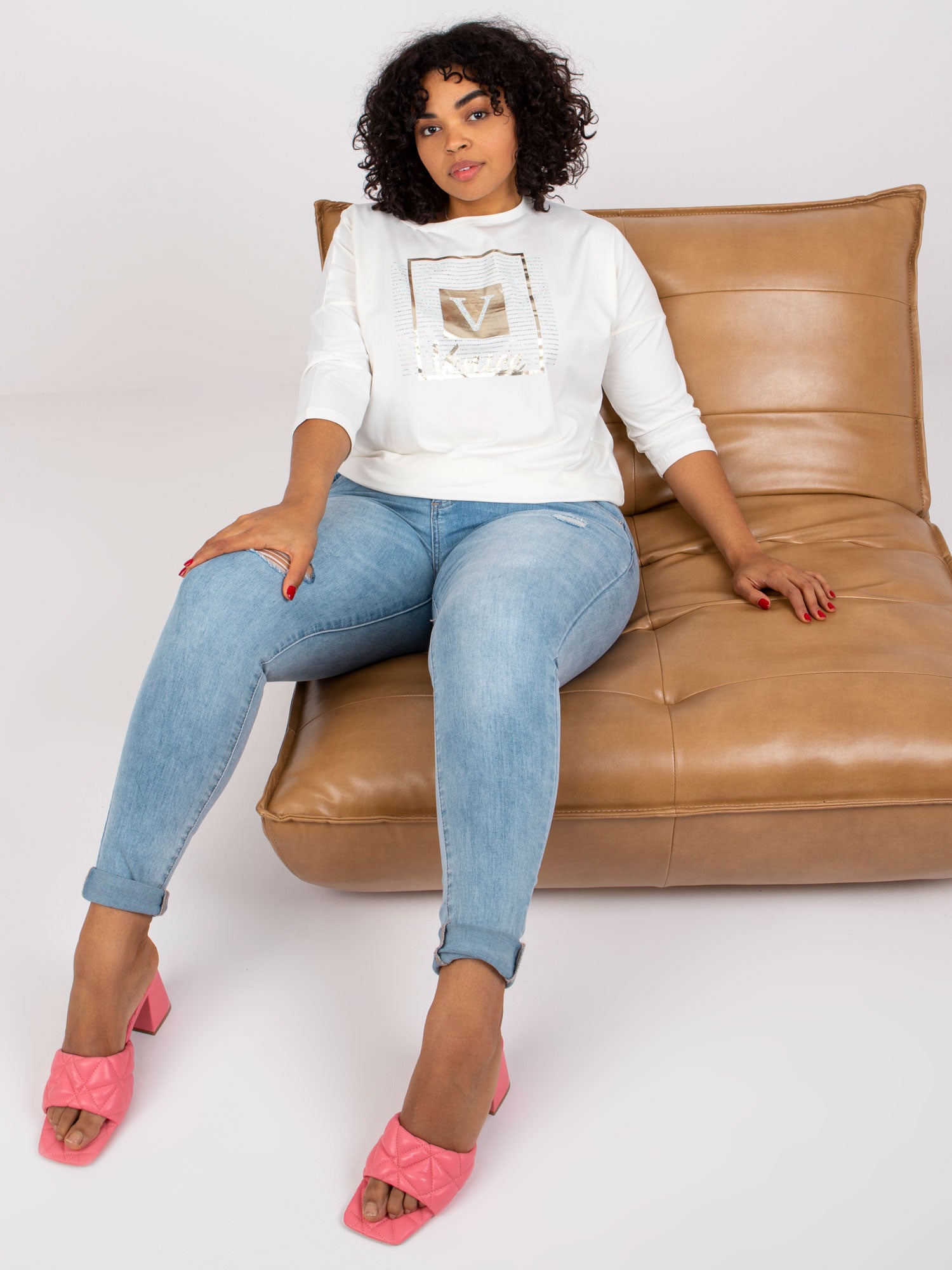 Ecru bluzka plus size z nadrukiem