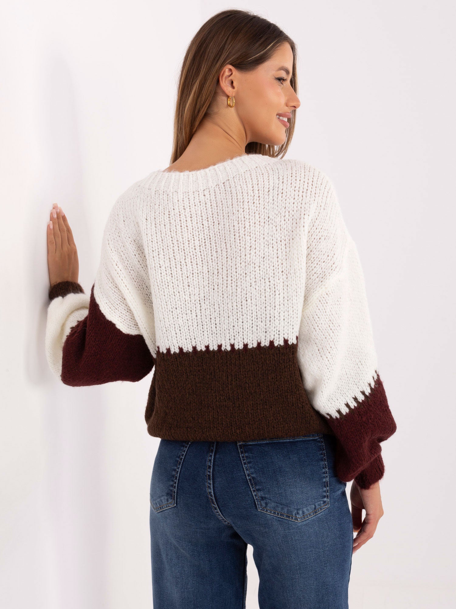 RUE PARIS Ecru-bordowy sweter oversize z wełną