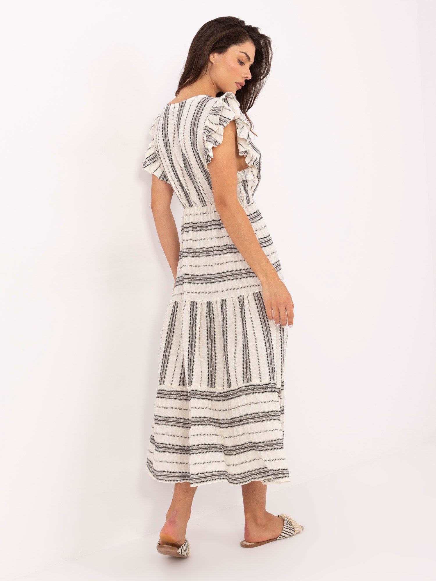 OCH BELLA Ecru-czarna  boho sukienka w paski
