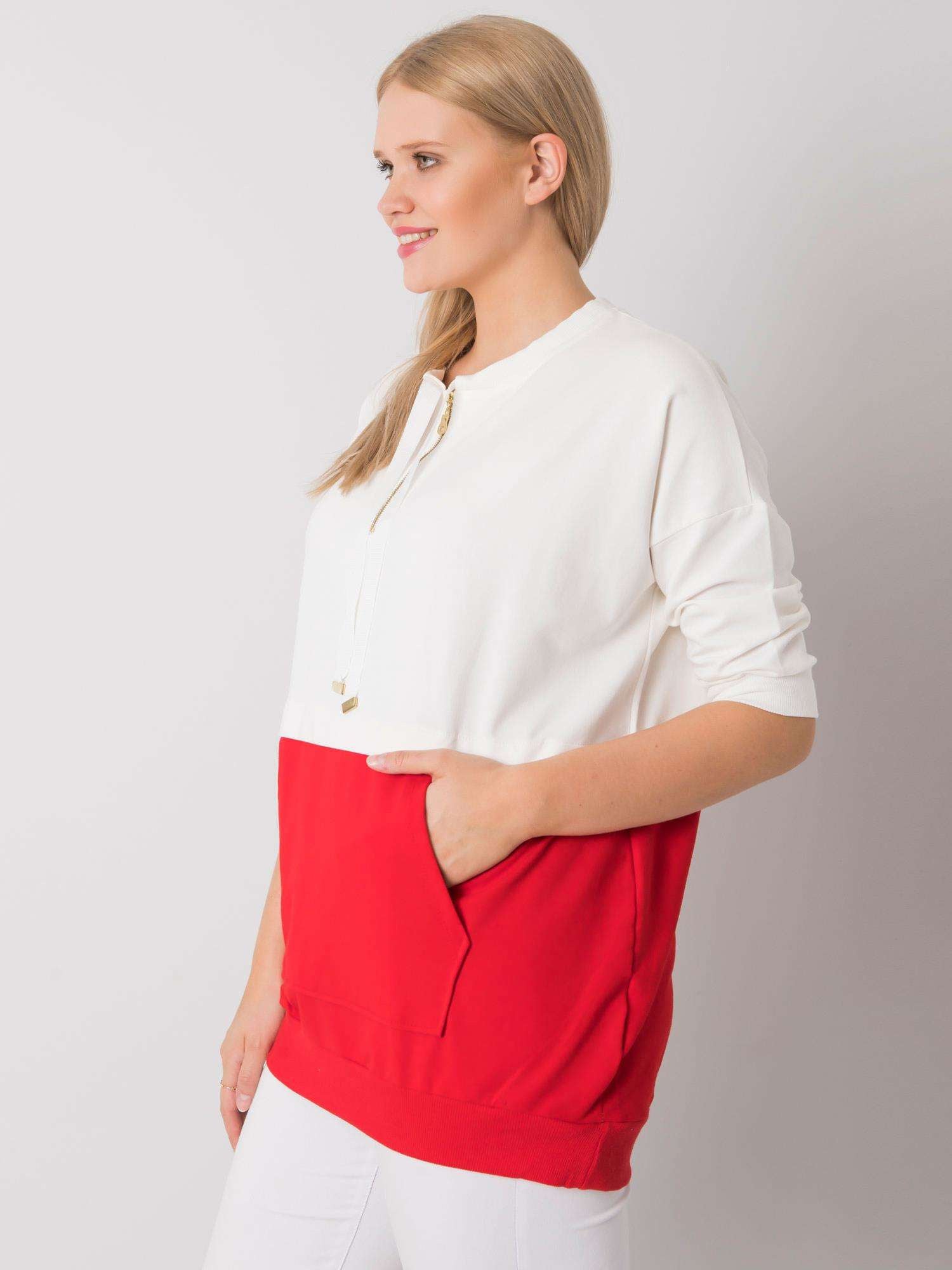 Ecru-czerwona tunika damska plus size