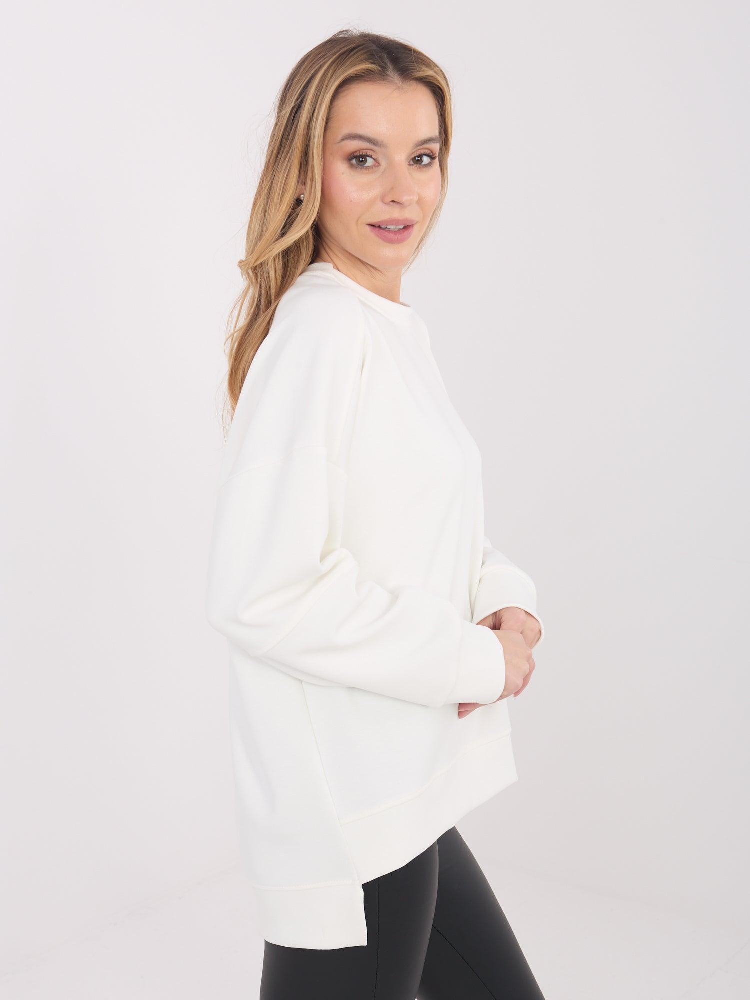 RUE PARIS Ecru bluza z okrągłym dekoltem