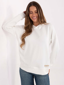 Ecru damska bluza z naszywkami