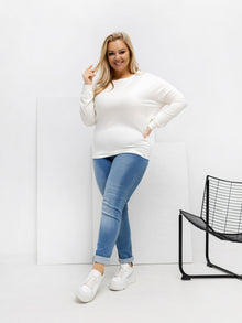 Ecru bluzka plus size z miękkiego materiału