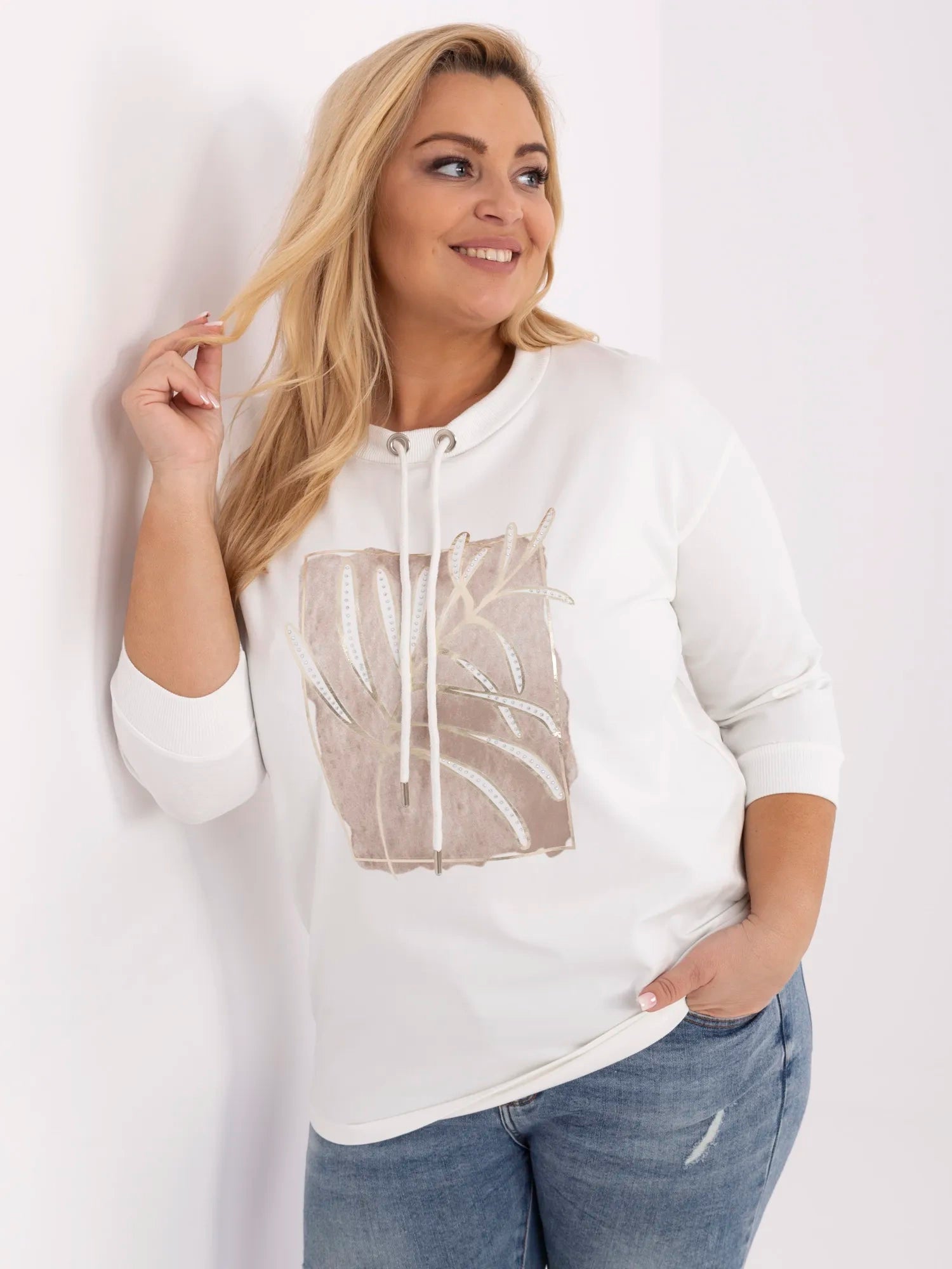 Ecru damska bluzka plus size z rękawem 3/4