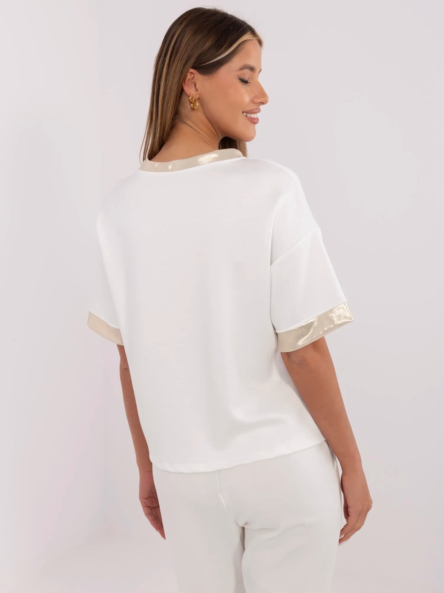 Ecru damska bluzka oversize z nadrukiem