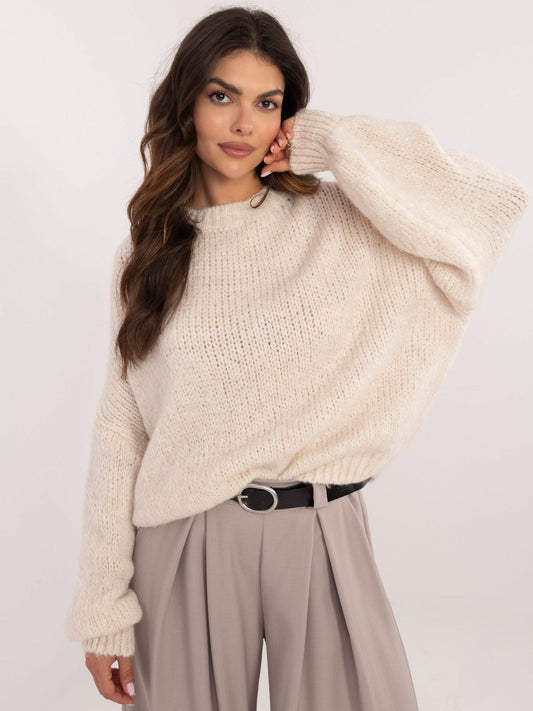 OCH BELLA Ecru sweter oversize z szerokimi rękawami