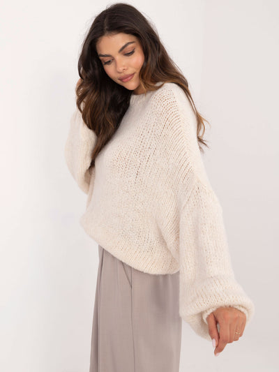 OCH BELLA Ecru sweter oversize z szerokimi rękawami