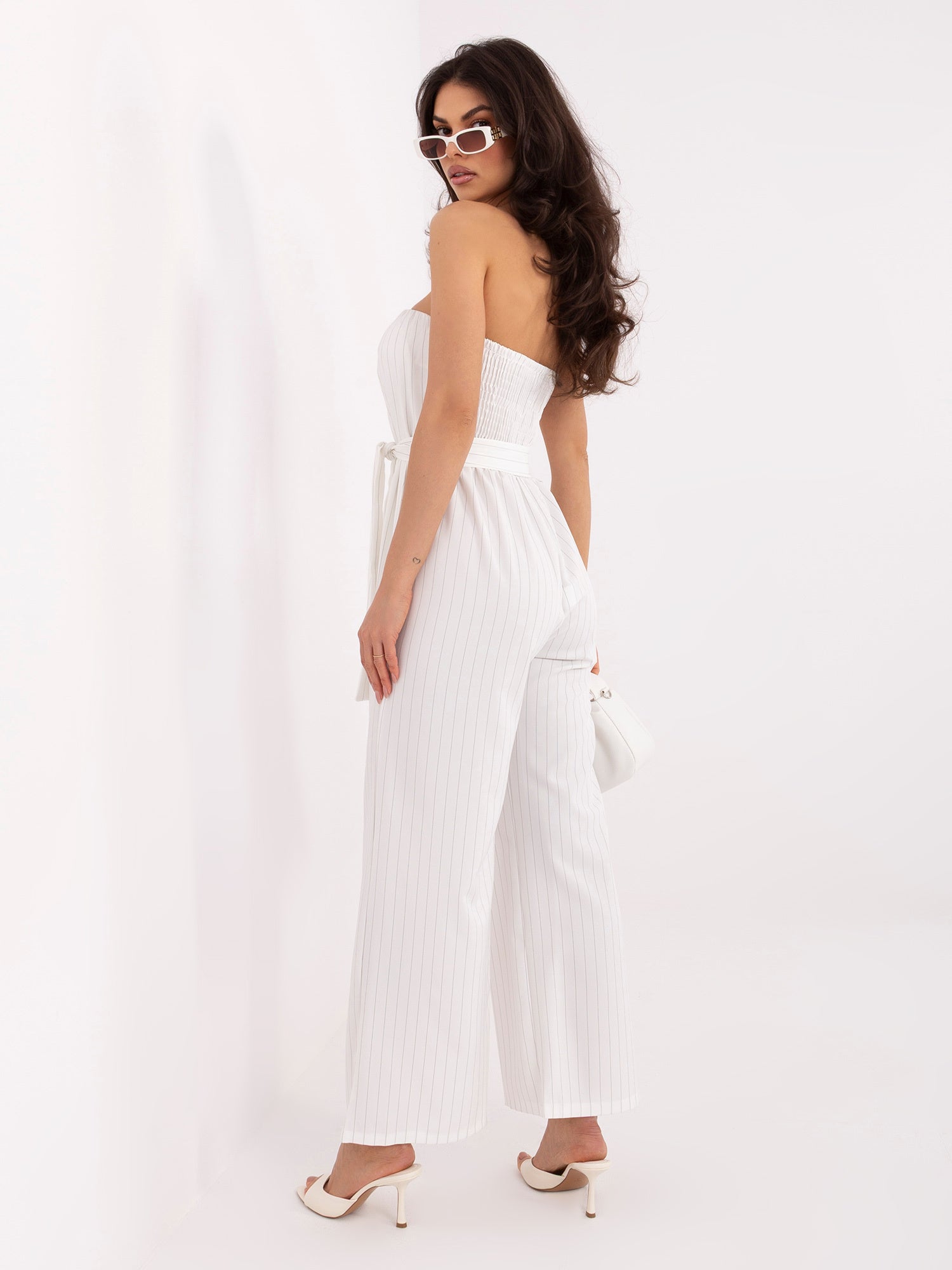 Ecru elegancki kombinezon bandeau w paski