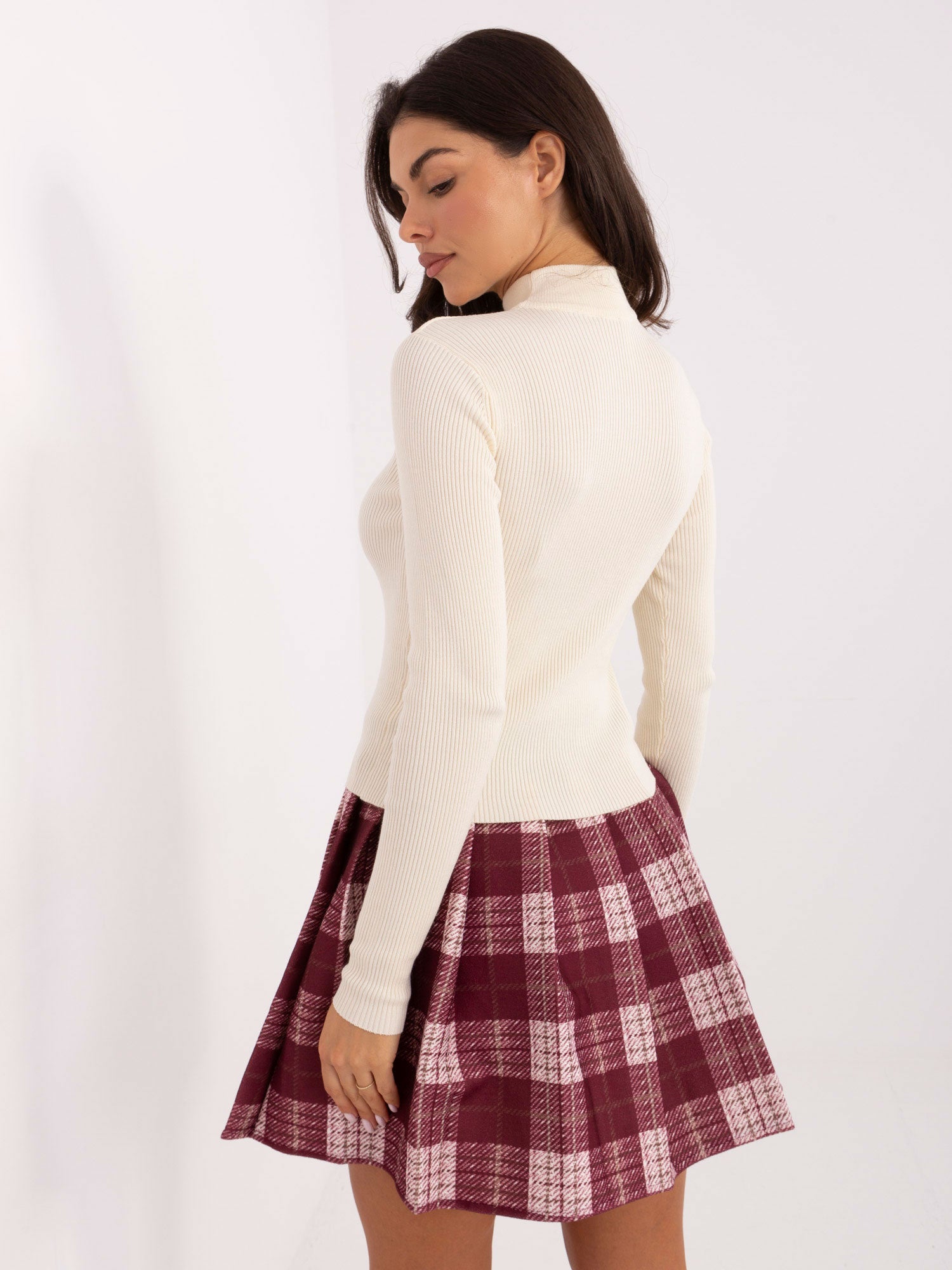 STITCH & SOUL Ecru dopasowany sweter w prążek