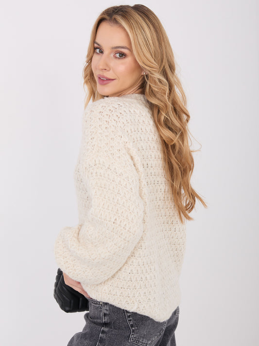 Ecru damski sweter z bufiastym rękawem
