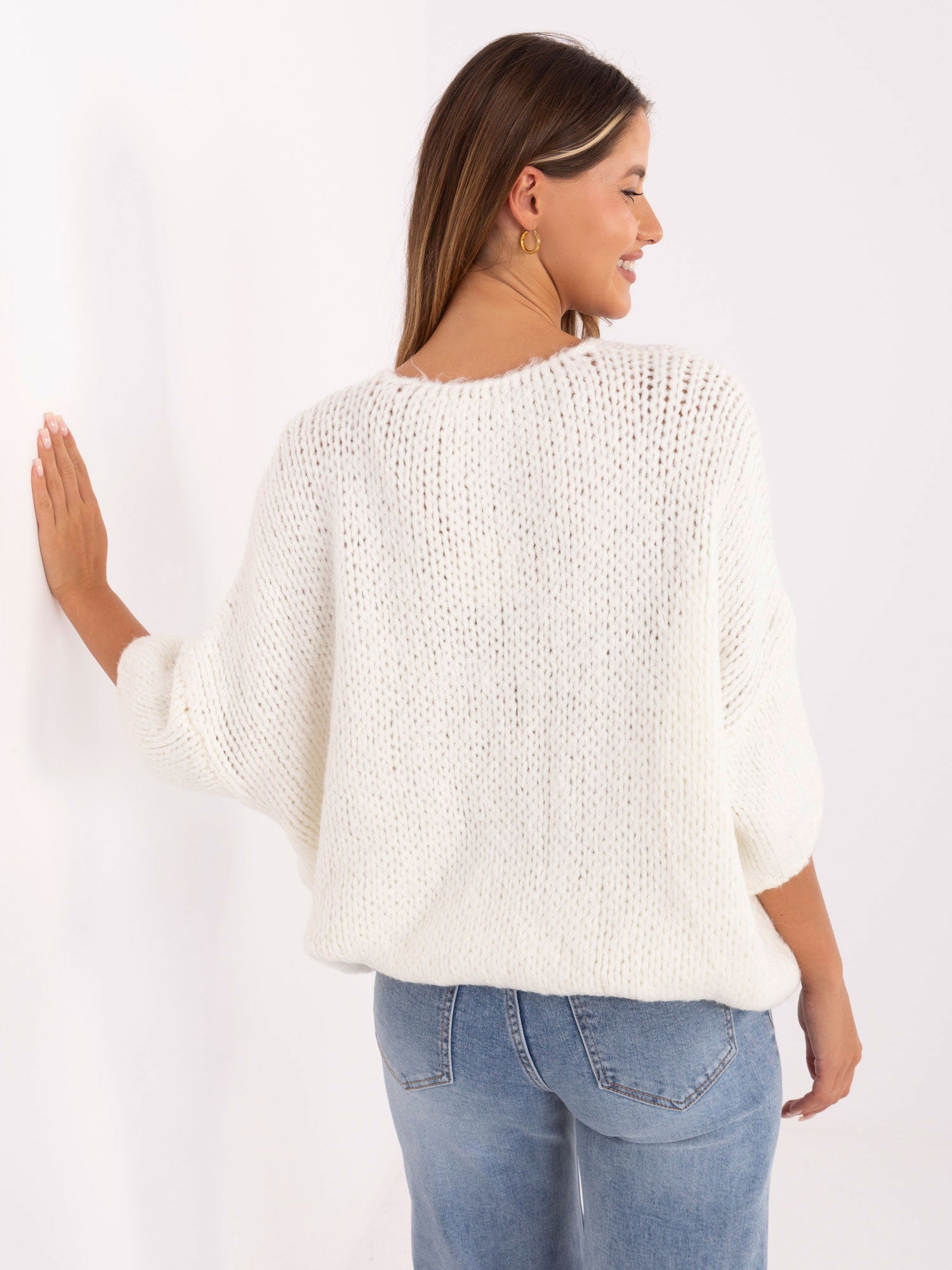 Ecru damski sweter z domieszką alpaki