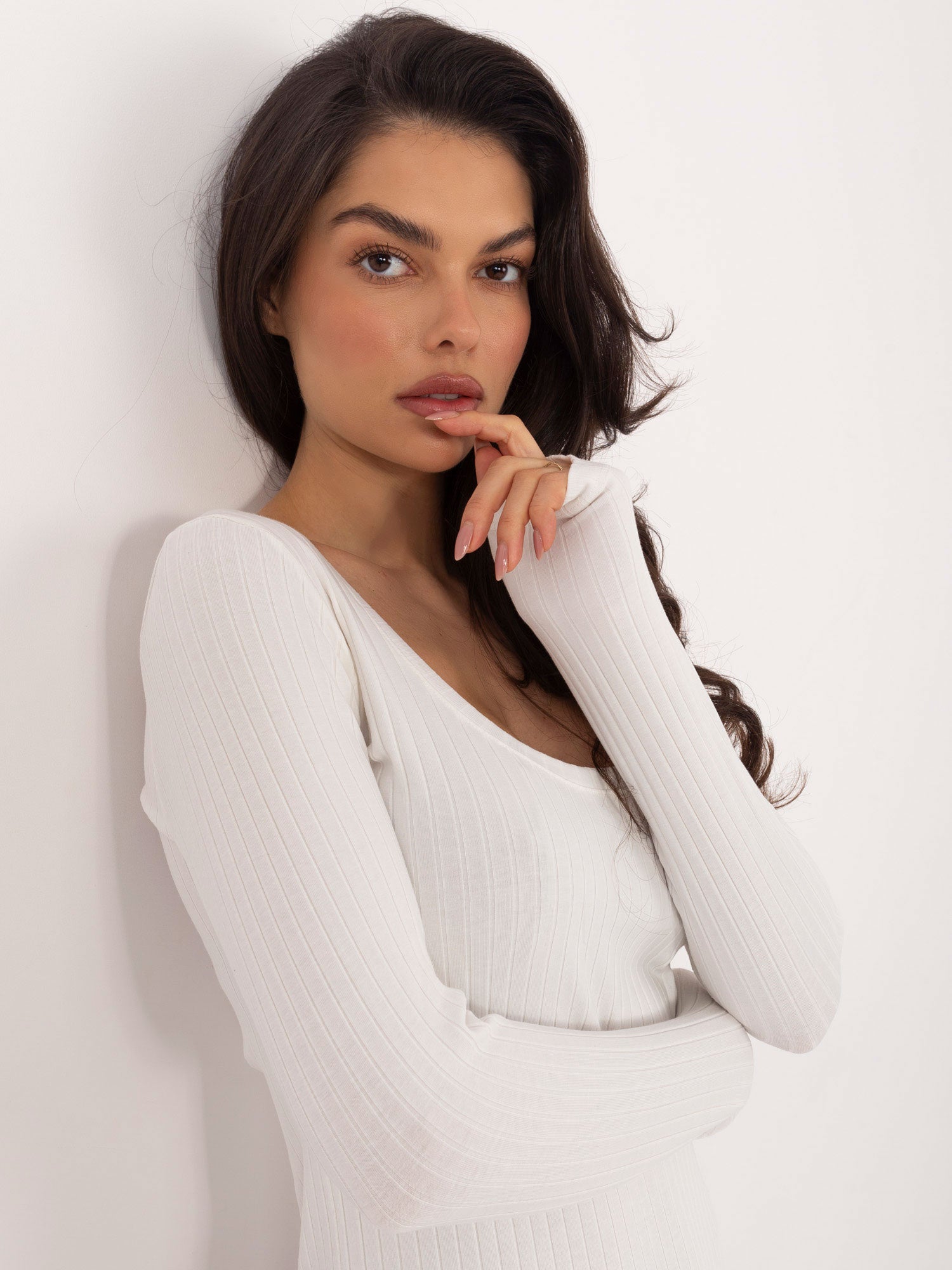 RUE PARIS Ecru damskie body basic w prążek
