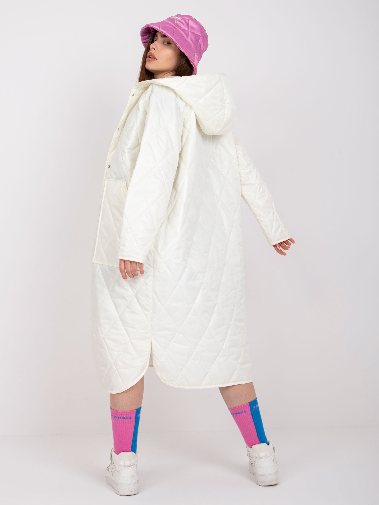 RUE PARIS Ecru pikowana długa kurtka przejściowa z kapturem