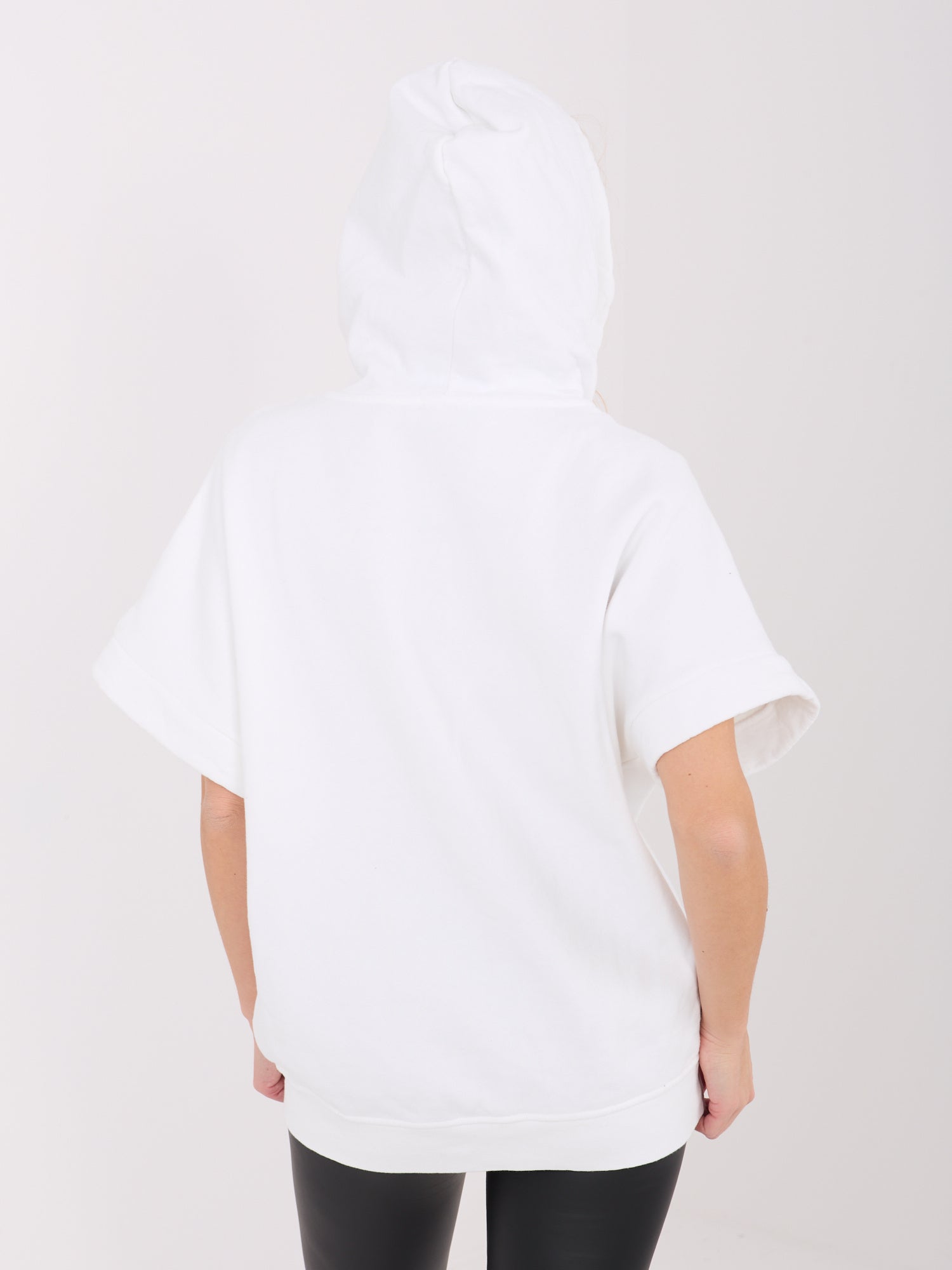 Ecru rozpinana bluza basic z troczkami
