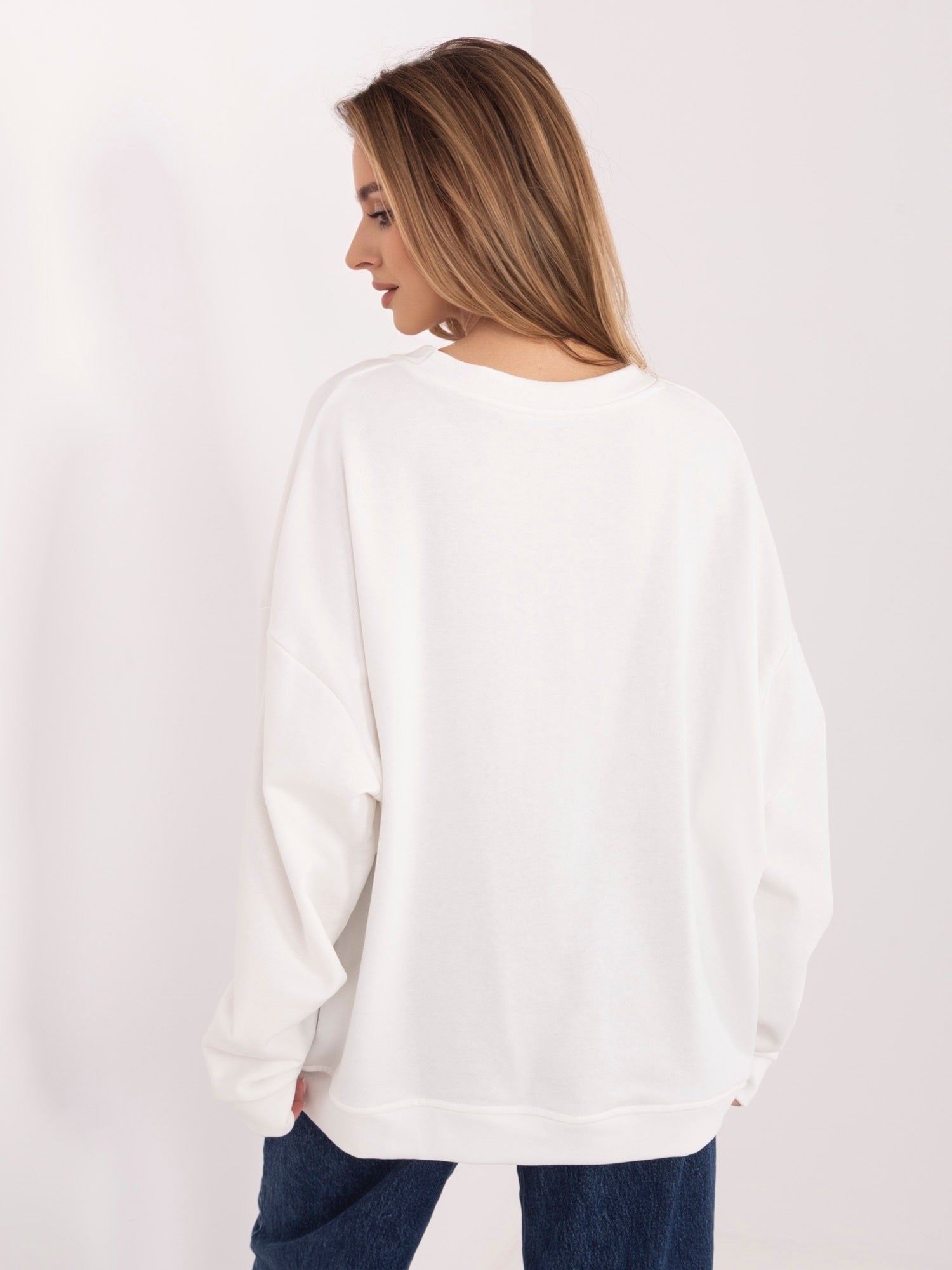 Ecru damska bluza oversize z okrągłym dekoltem