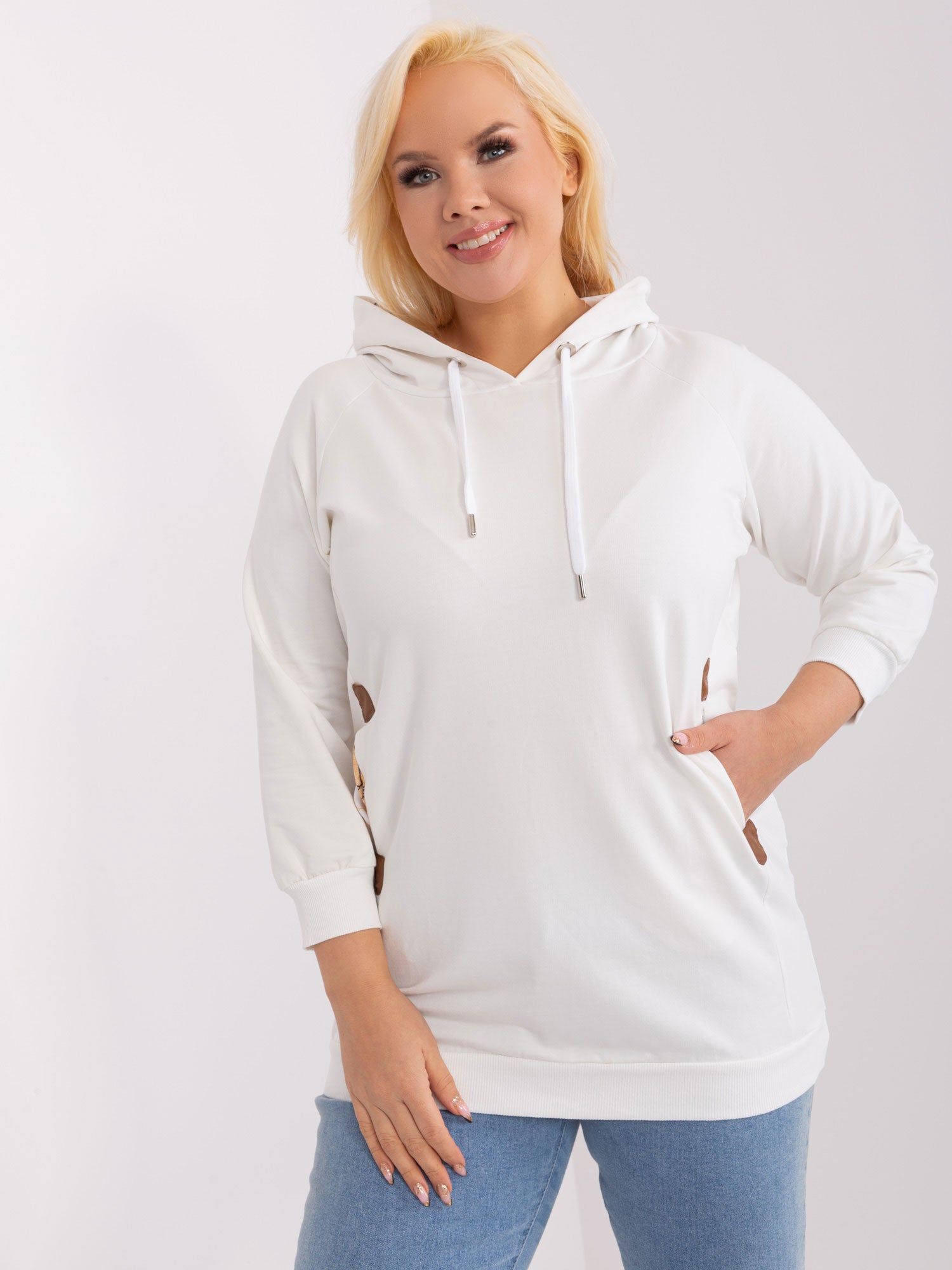 Ecru dresowa bluza plus size z kapturem