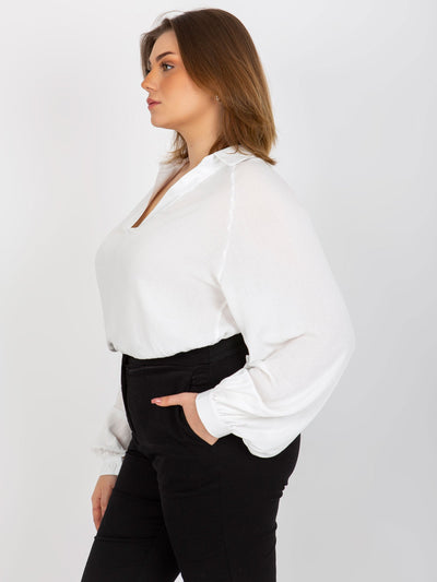 Ecru koszulowa bluzka plus size z kołnierzykiem