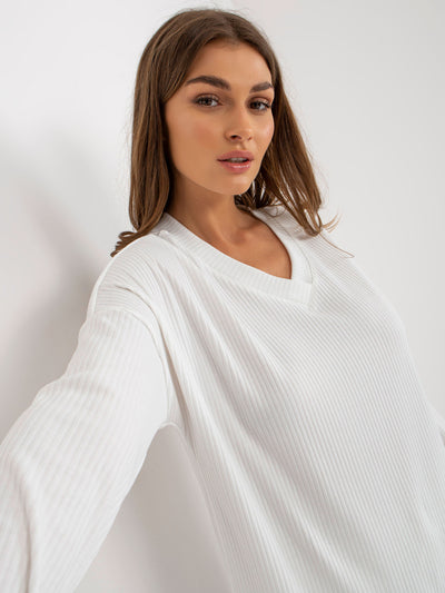 Ecru prążkowany komplet casualowy o kroju oversize