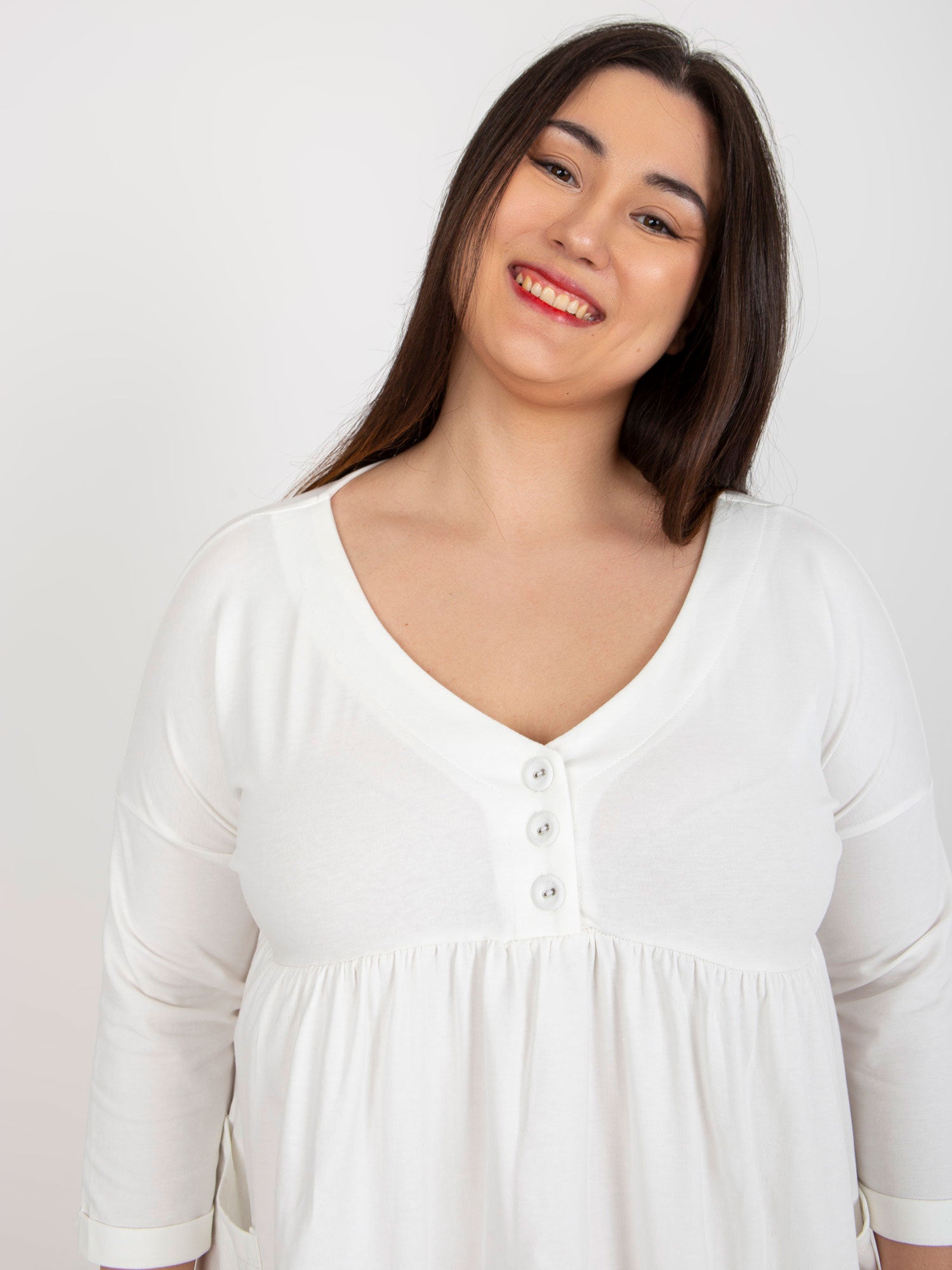 Ecru bawełniana sukienka plus size z kieszeniami