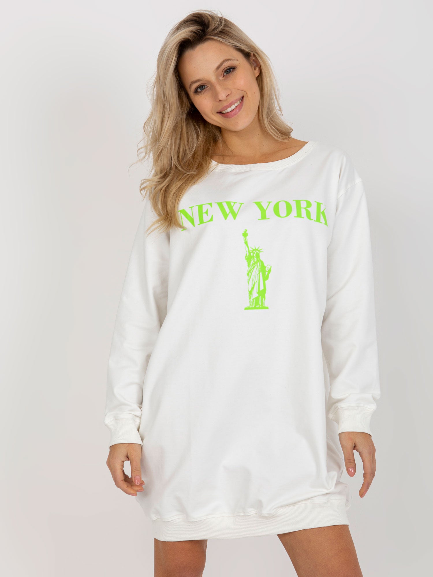 Ecru-zielona długa bluza oversize z nadrukiem