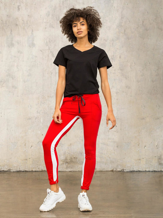 Czarny t-shirt FOR FITNESS z dekoltem w serek