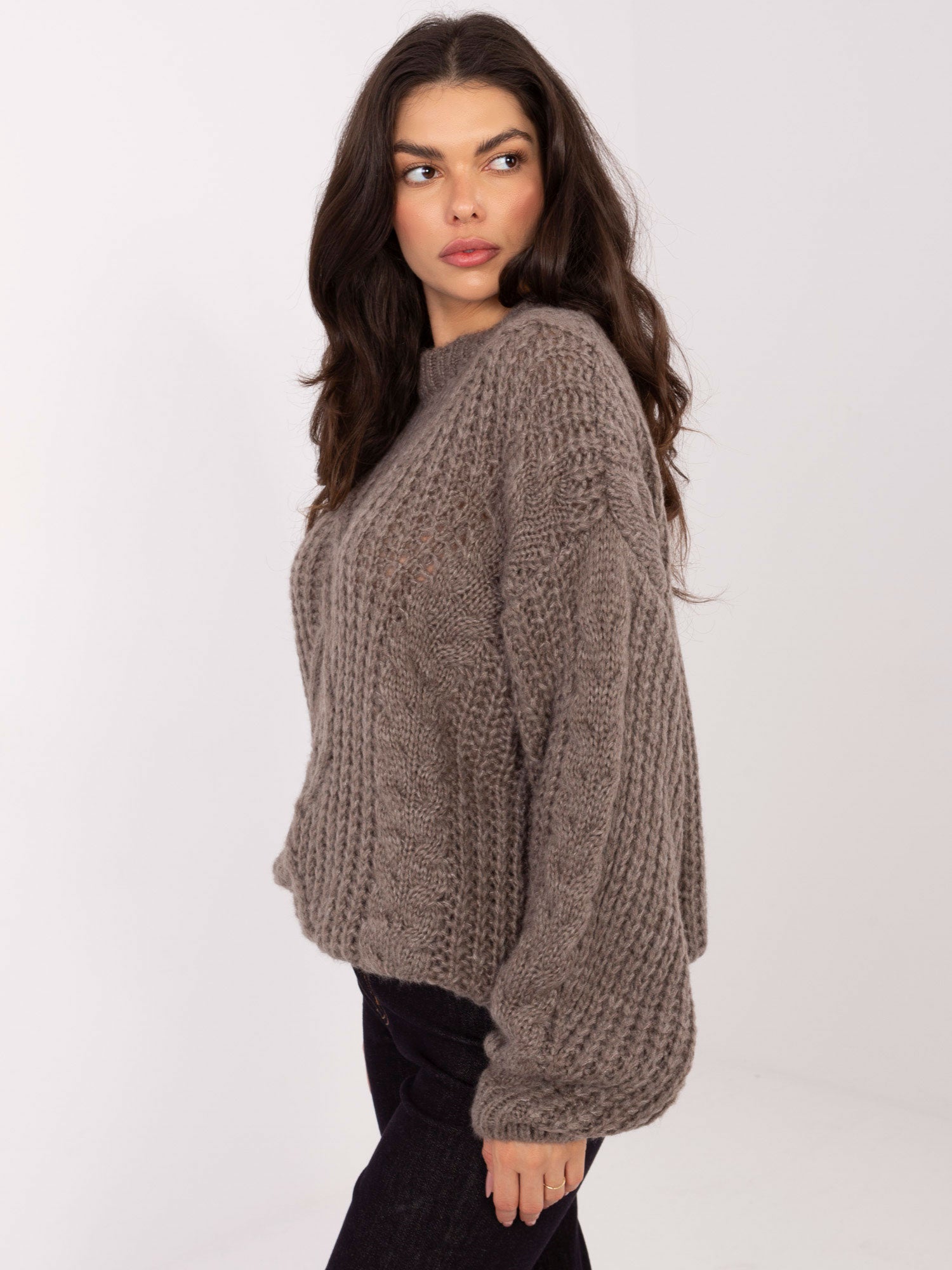 Fango sweter oversize z okrągłym dekoltem