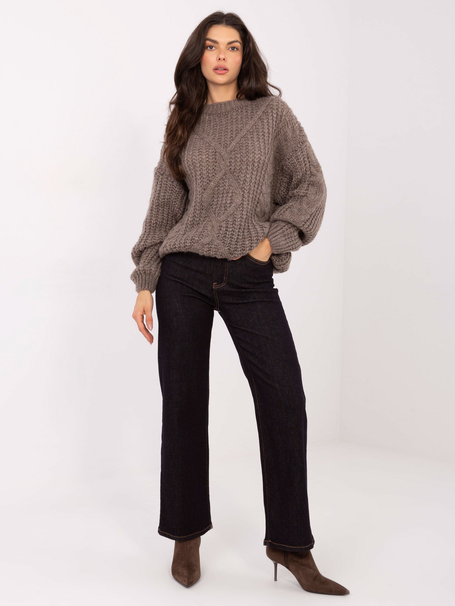 Fango sweter oversize z okrągłym dekoltem