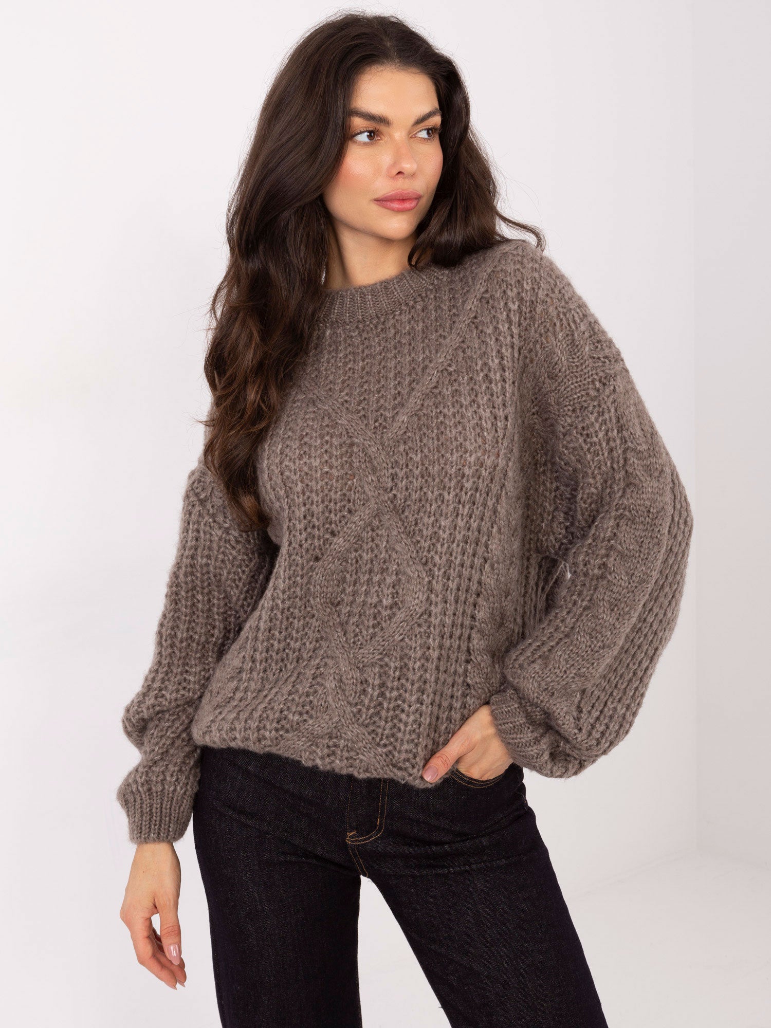Fango sweter oversize z okrągłym dekoltem