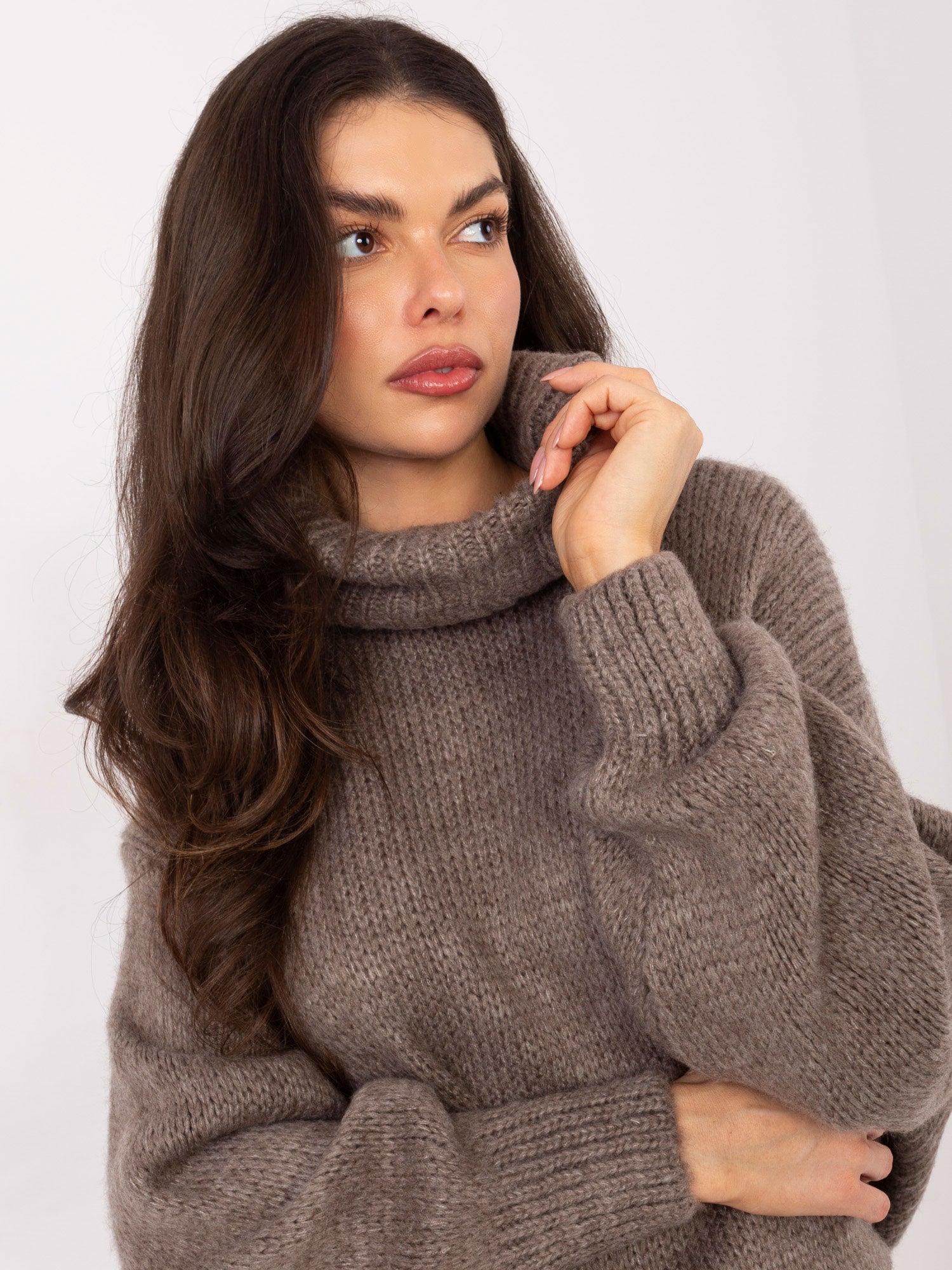 Fango damski sweter oversize z golfem